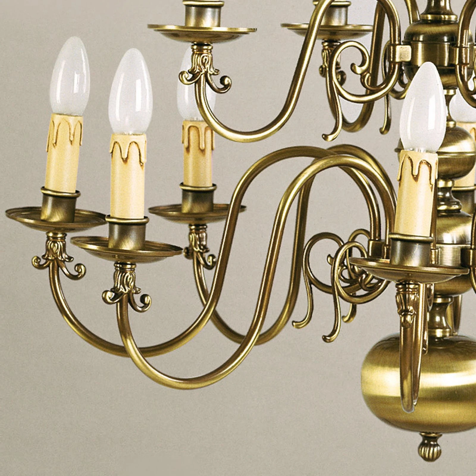 Luster FLÄMISCH, 12 izvora svetla, patina - 2