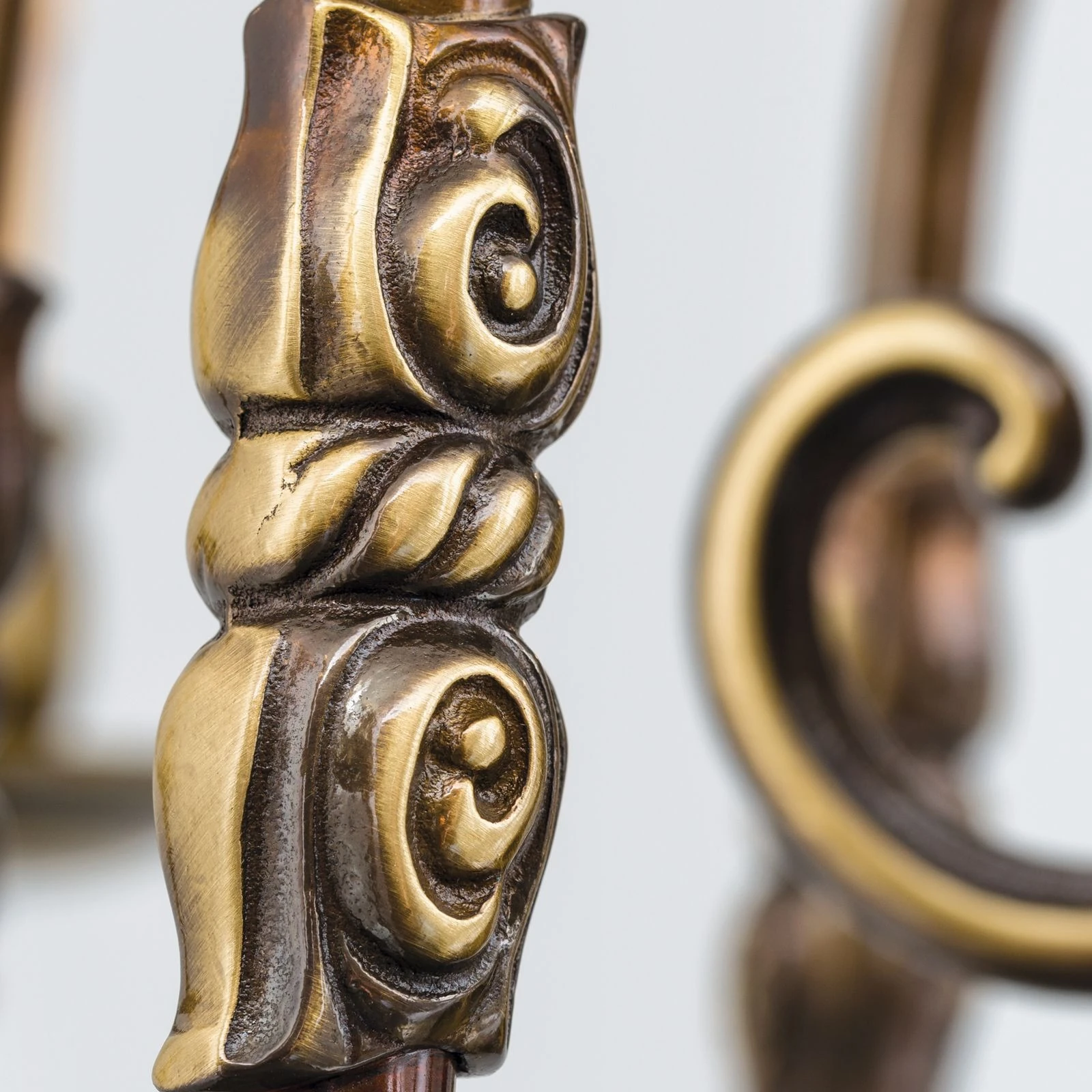 Luster FLÄMISCH, 8 izvora svetla, patina, bez orla - 6