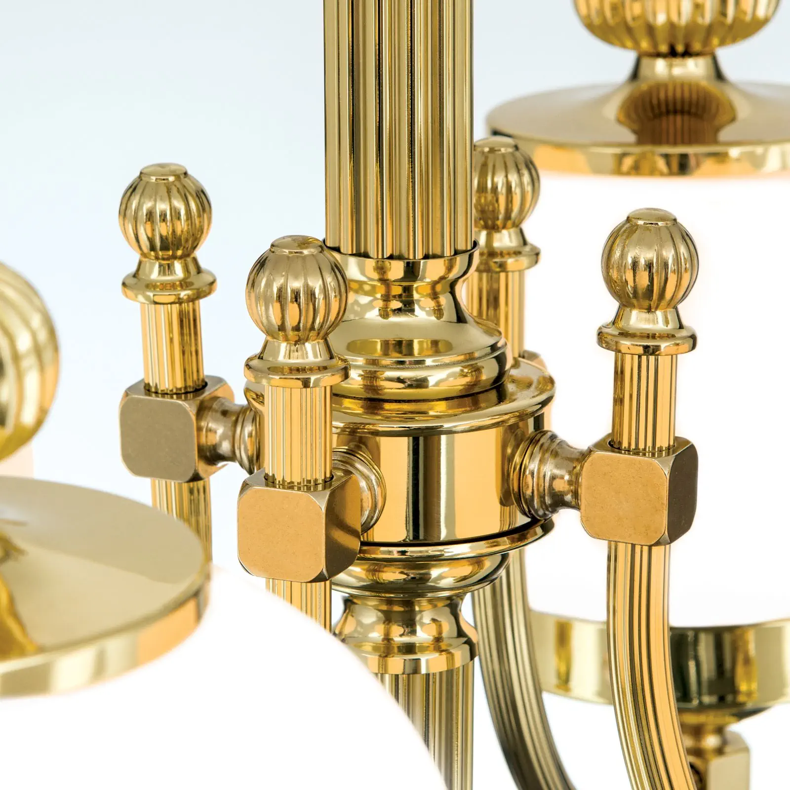 Luster WIENER NOSTALGIE, 4 izvora svetla, sjajni mesing, sa opal mat staklom, usmeren nagore - 6