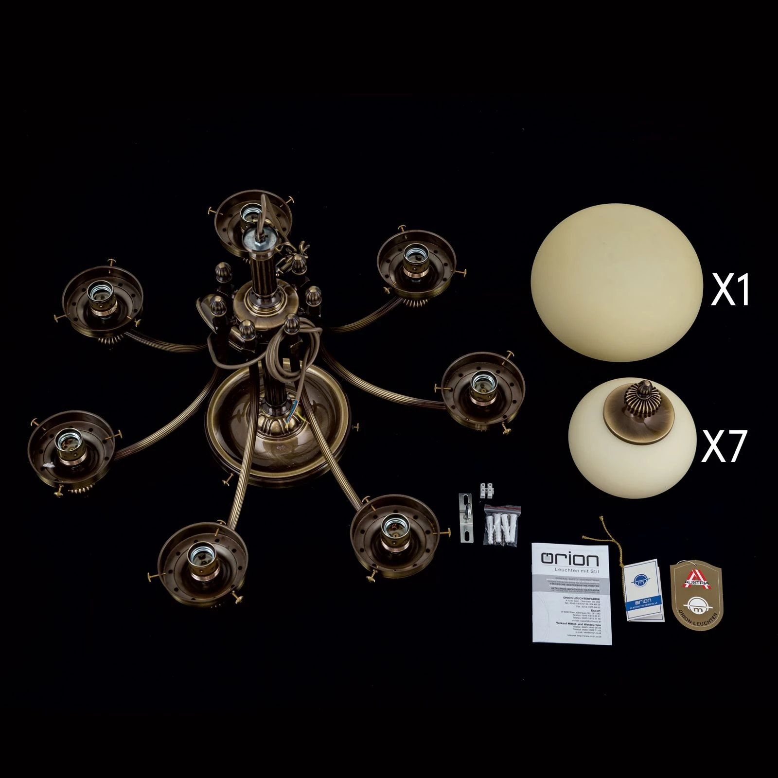 Luster WIENER NOSTALGIE, 7+1 izvora svetla, nagore, antik mesing, šampanj mat staklo - 8