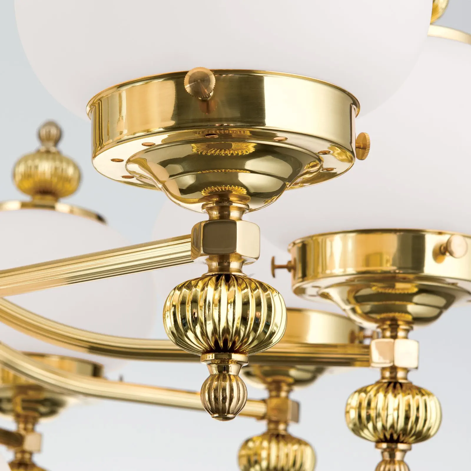 Luster WIENER NOSTALGIE, 10+1 izvor svetla, sjajni mesing, sa opal mat staklom, usmeren nagore - 5