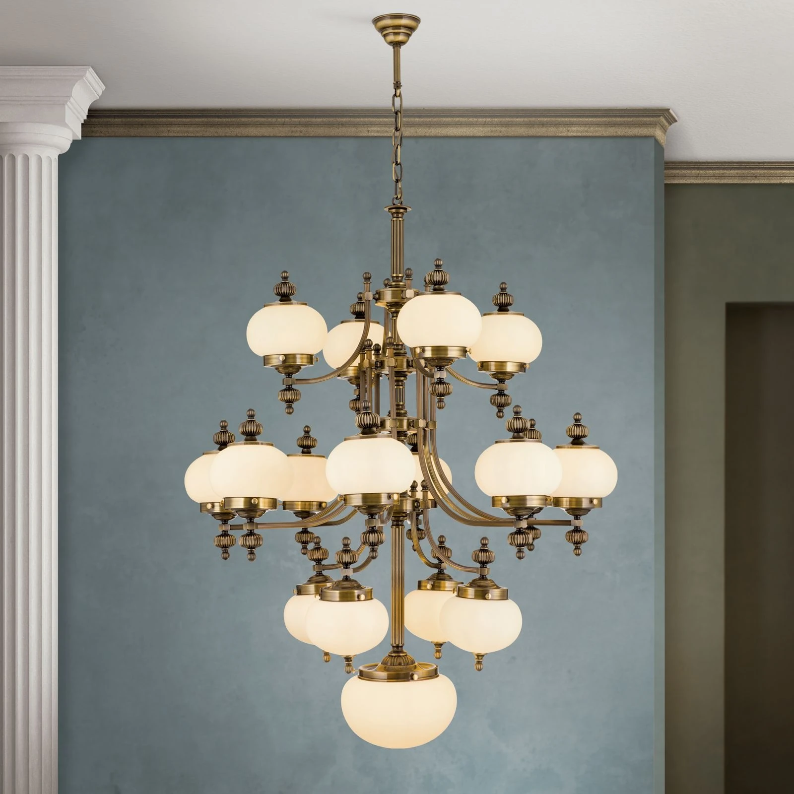 Luster WIENER NOSTALGIE, 4+8+4+1 izvora svetla, nagore, antik mesing, šampanj mat staklo - 1