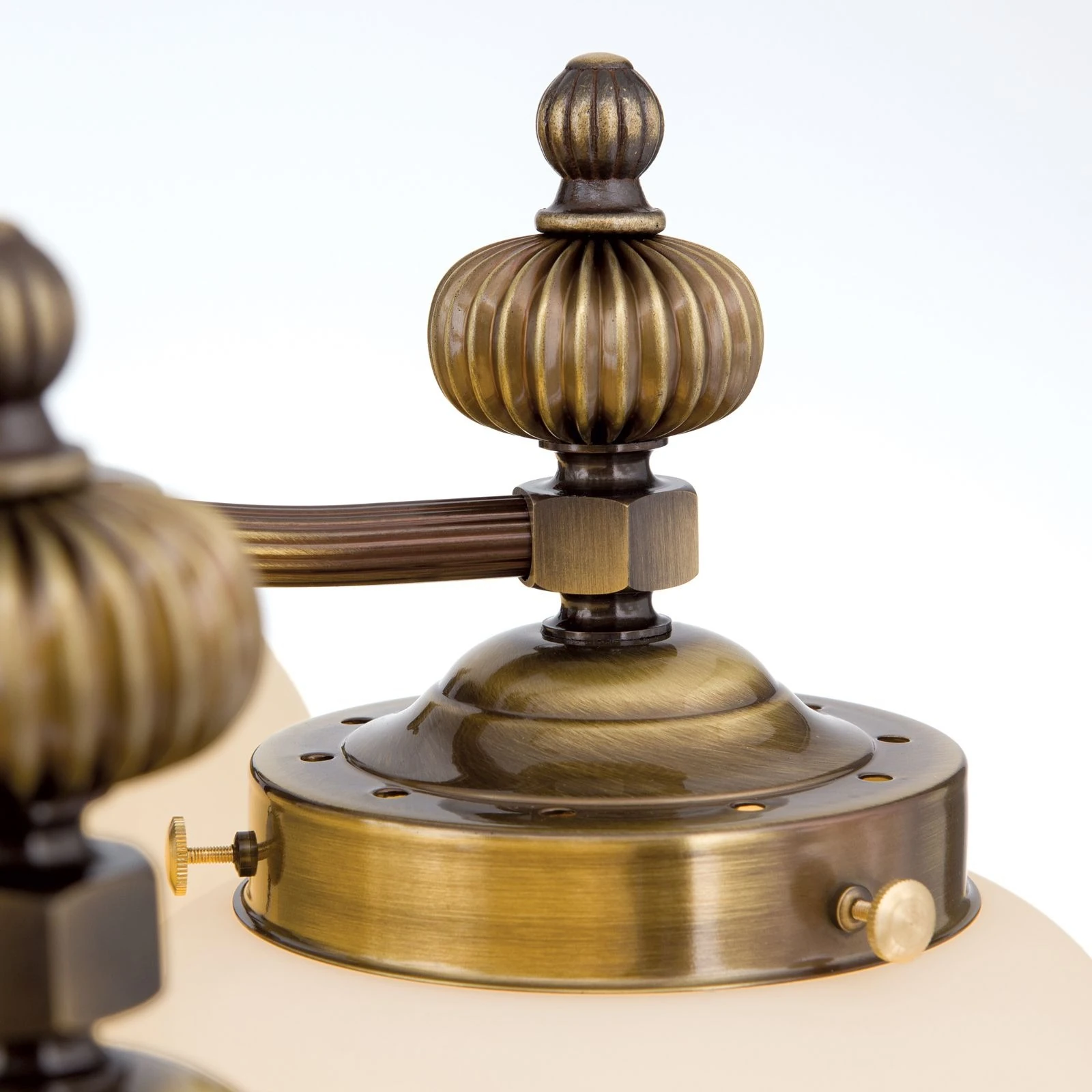 Luster WIENER NOSTALGIE, 7+1 izvora svetla, nadole, antik mesing, šampanj mat staklo - 6