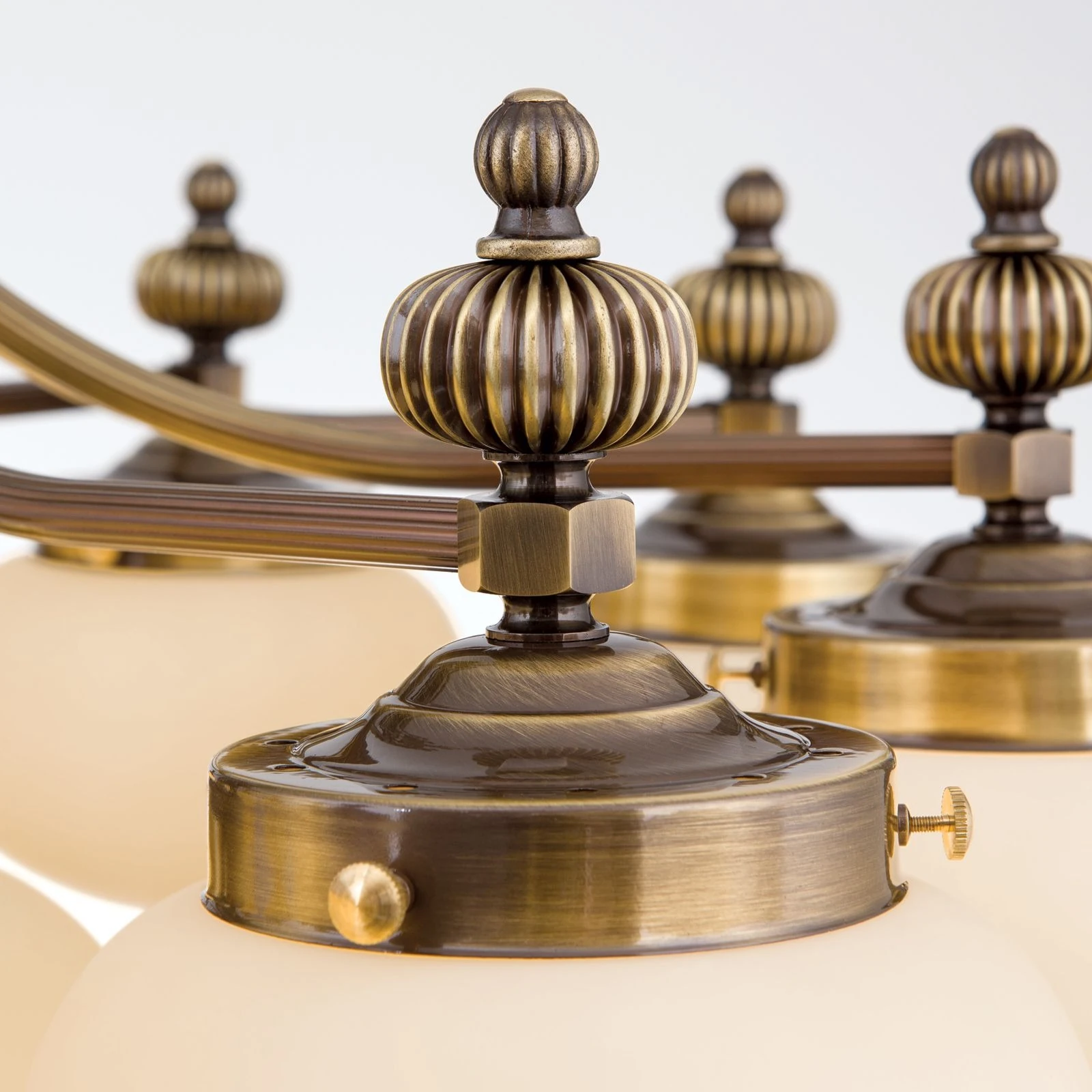 Luster WIENER NOSTALGIE, 10+1 izvora svetla, nadole, sjajni mesing, sjajni šampanj abažuri - 6