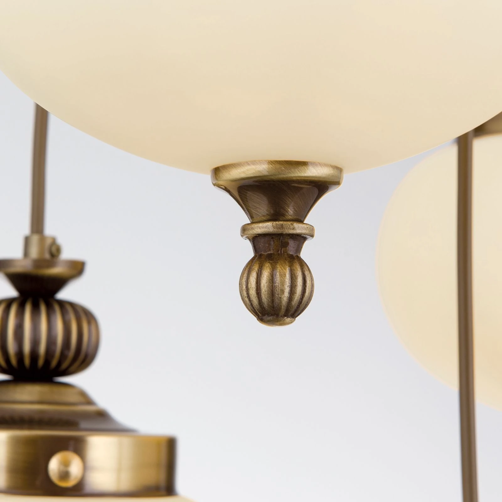 Plafonski luster WIENER NOSTALGIE, 4+1 izvora svetla, antik mesing, šampanj staklo - 5