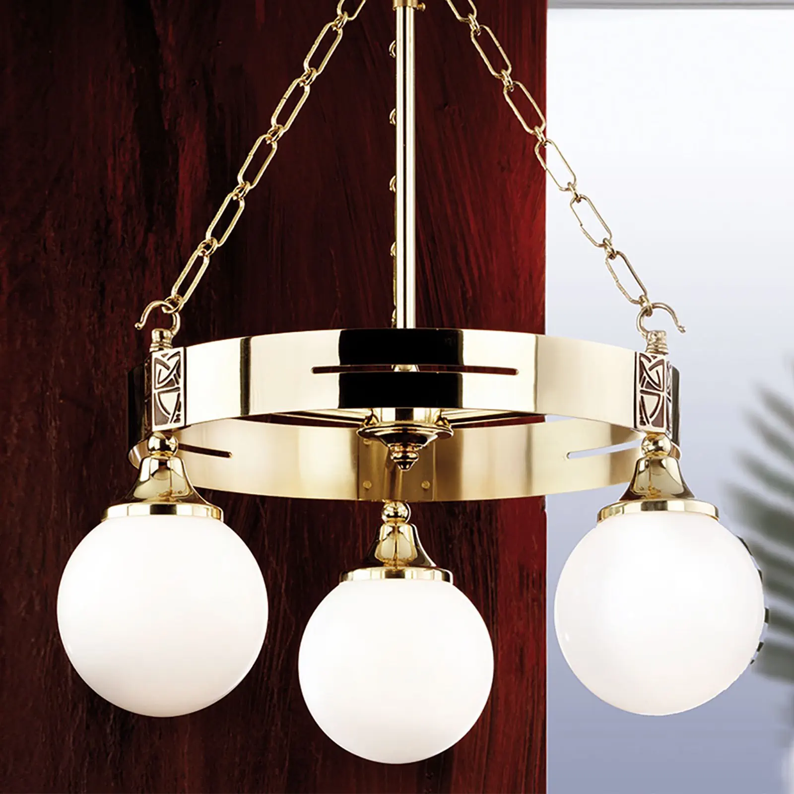 Luster ALT WIEN, 3 izvora svetla, sjajni mesing, sa sjajnim opalnim staklom - 3