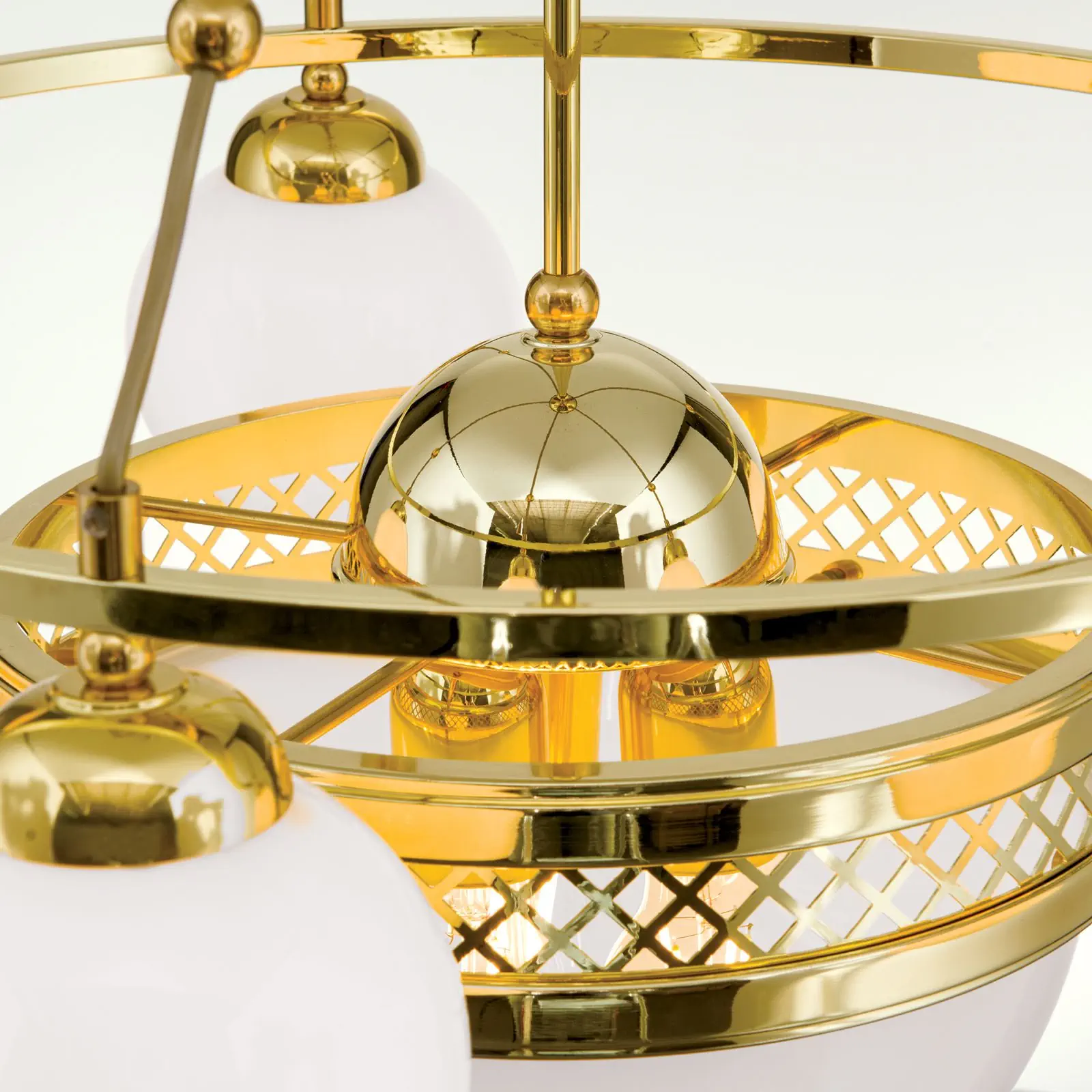 Viseća lampa ALT WIEN, 5+1 svetlo, sjajni mesing, sa opalno sjajnim staklom - 5