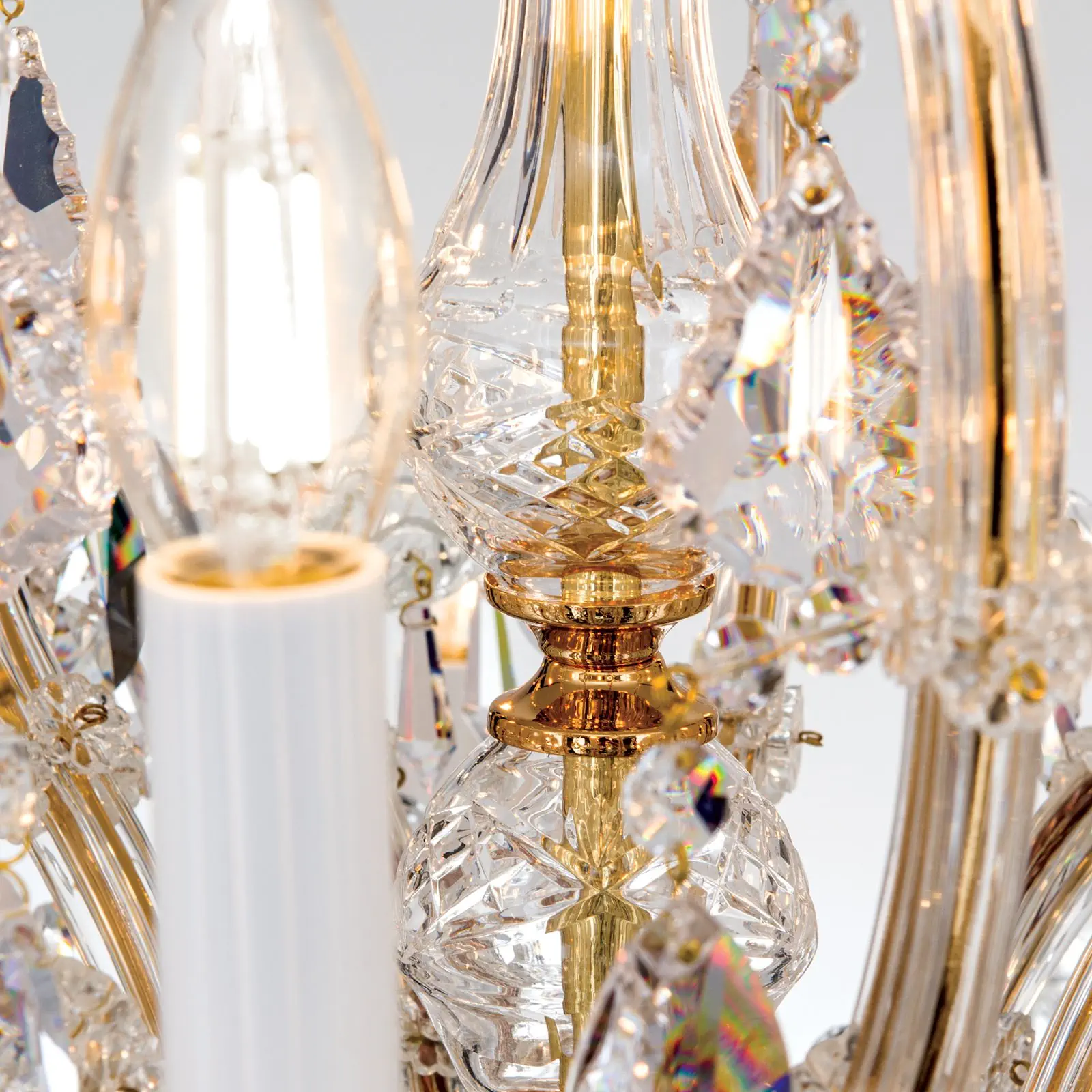 Viseća lampa MARIA THERESIA, 21 izvor svetla, zlatna, sa krunom - 5