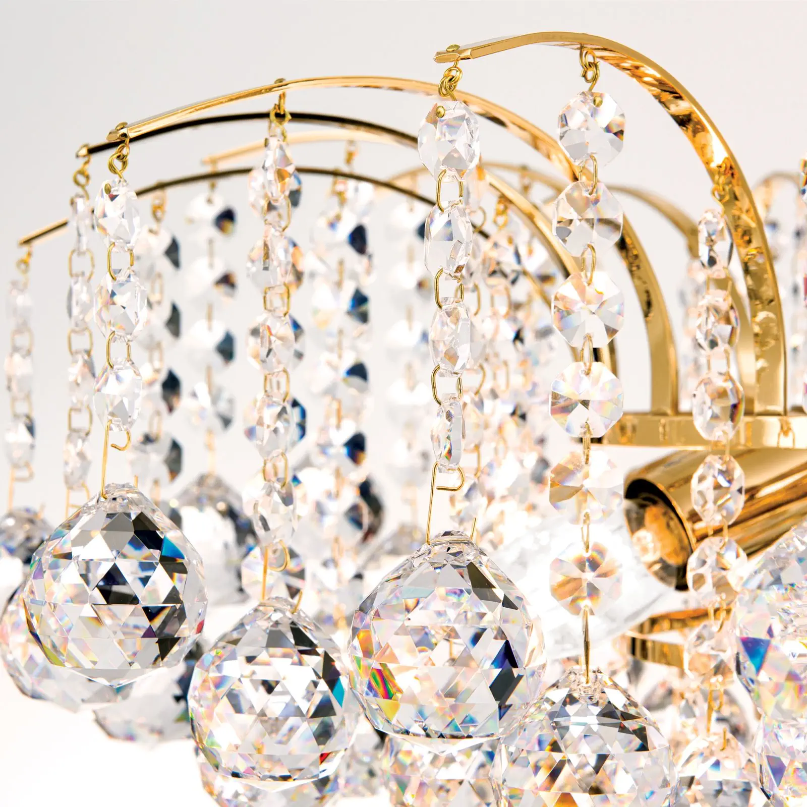 Luster KRISTALL KLASSISCH, 6 izvora svetla, zlatni, sa providnom kristalnom dekoracijom - 6