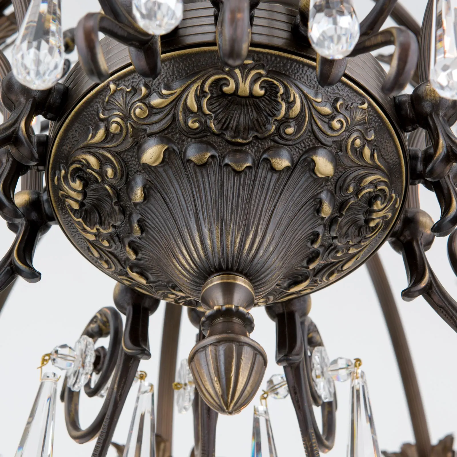 Luster LA BOHEME, 16 izvora svetla, antik patina - 5