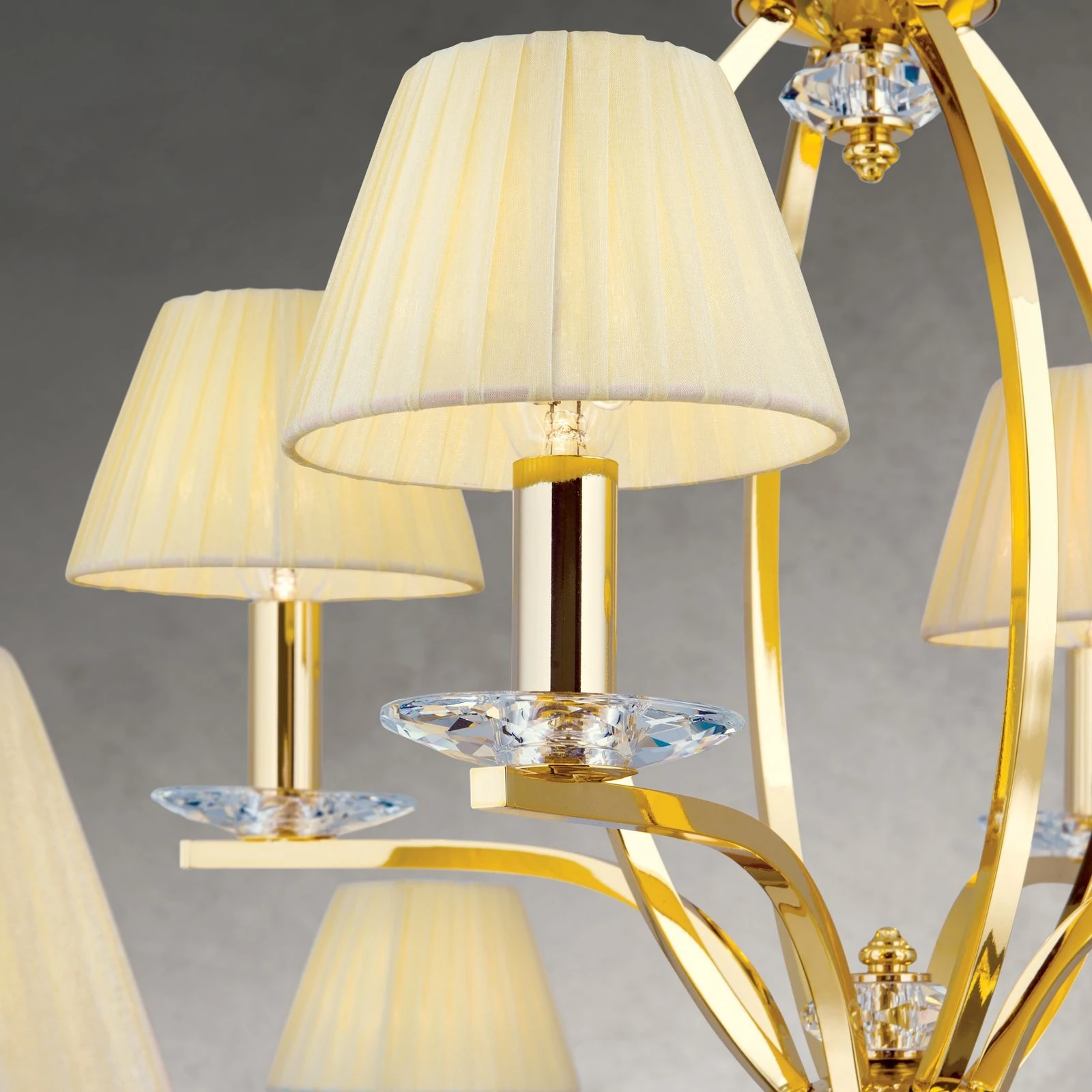 Luster AVALA, 12 izvora svetla, 24-karatno pozlaćen, providni kristali, šampanj abažuri - 7