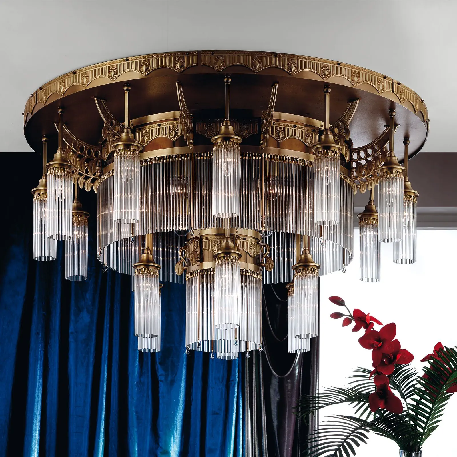 Plafonski luster ADELE, sa 25 izvora svetla, antik mesing, sa staklenim šipkama