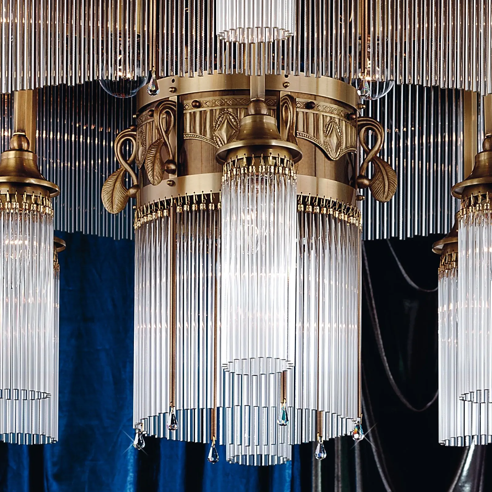 Plafonski luster ADELE, sa 25 izvora svetla, antik mesing, sa staklenim šipkama - 3