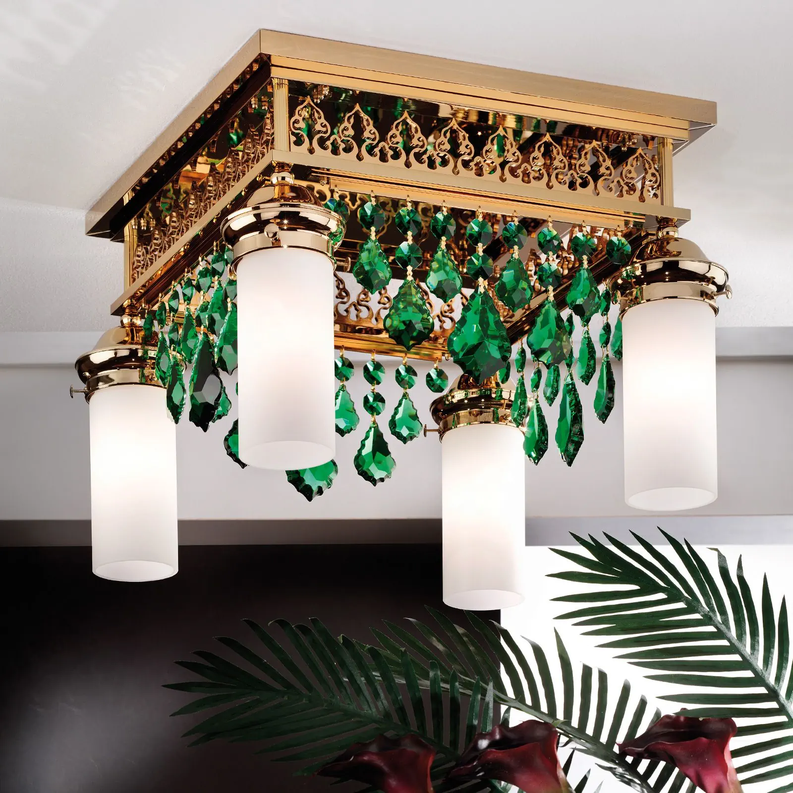 Plafonski luster ORIONtal, sa 4 izvora svetla, zlatni, sa zelenim kristalnim privescima - 1