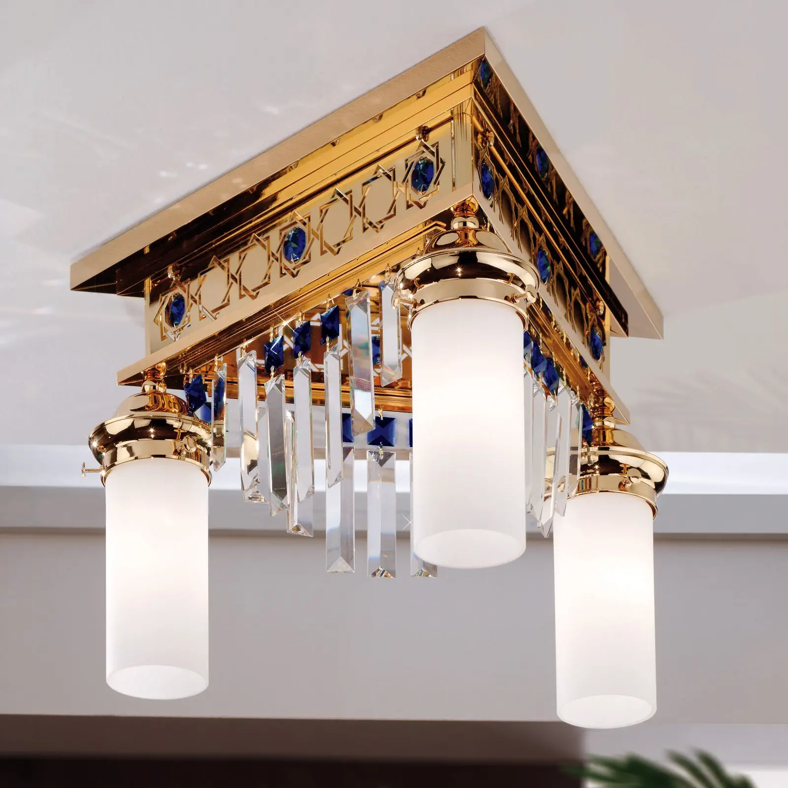 Plafonski luster ORIONtal, sa 3 izvora svetla, zlatni, sa plavim kristalnim prizmama - 1