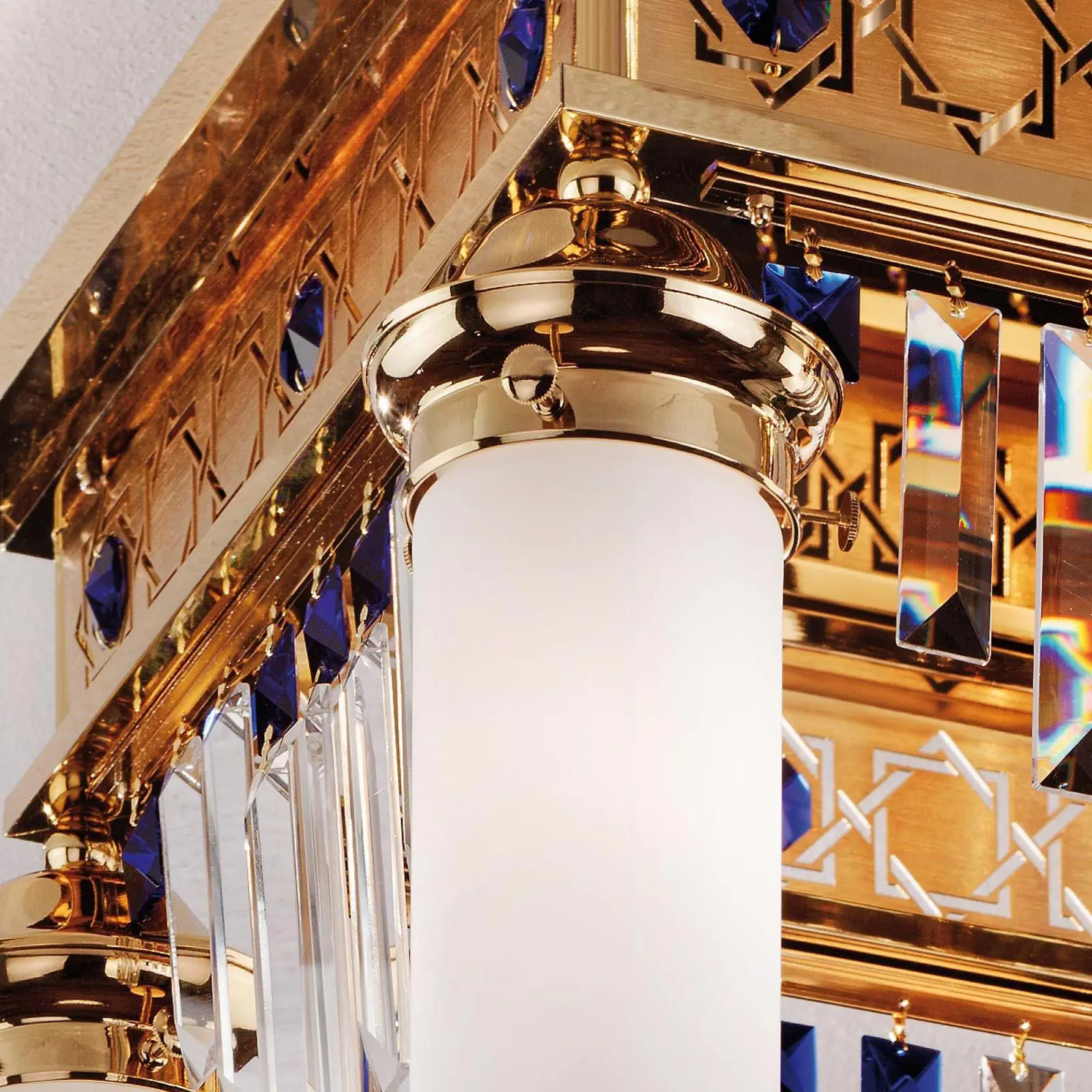 Plafonski luster ORIONtal, sa 3 izvora svetla, zlatni, sa plavim kristalnim prizmama - 2