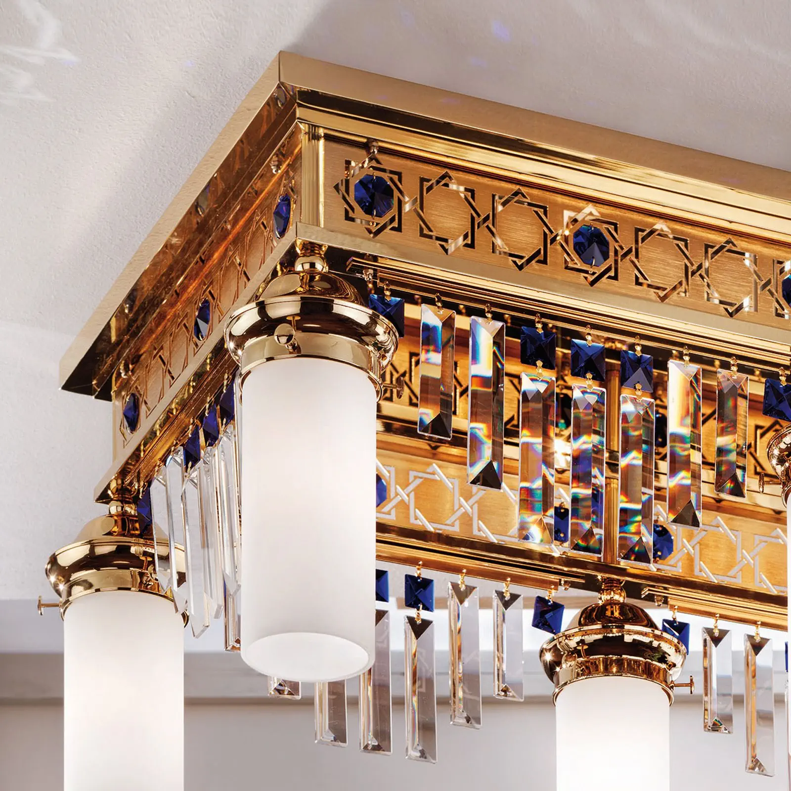 Plafonski luster ORIONtal, sa 6 izvora svetla, zlatni, sa plavim kristalnim prizmama - 2