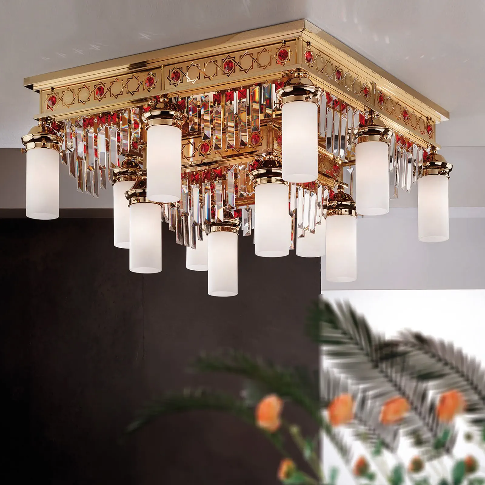 Plafonski luster ORIONtal, sa 8+4 izvora svetla, zlatni, sa crvenim kristalnim prizmama - 1