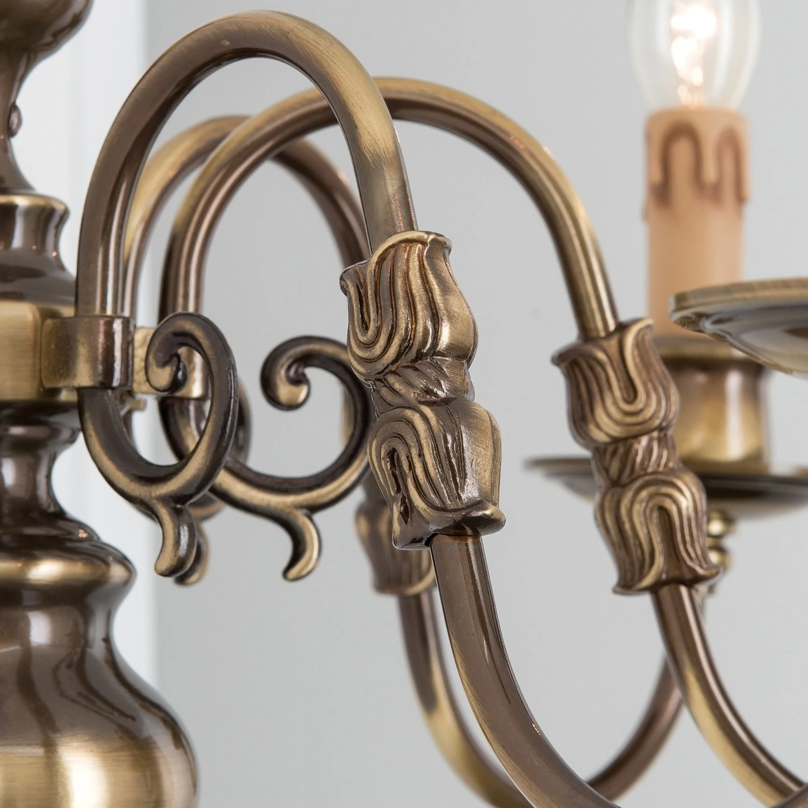 Zidna lampa FLÄMISCH, 3 izvora svetla, antik mesing - 4