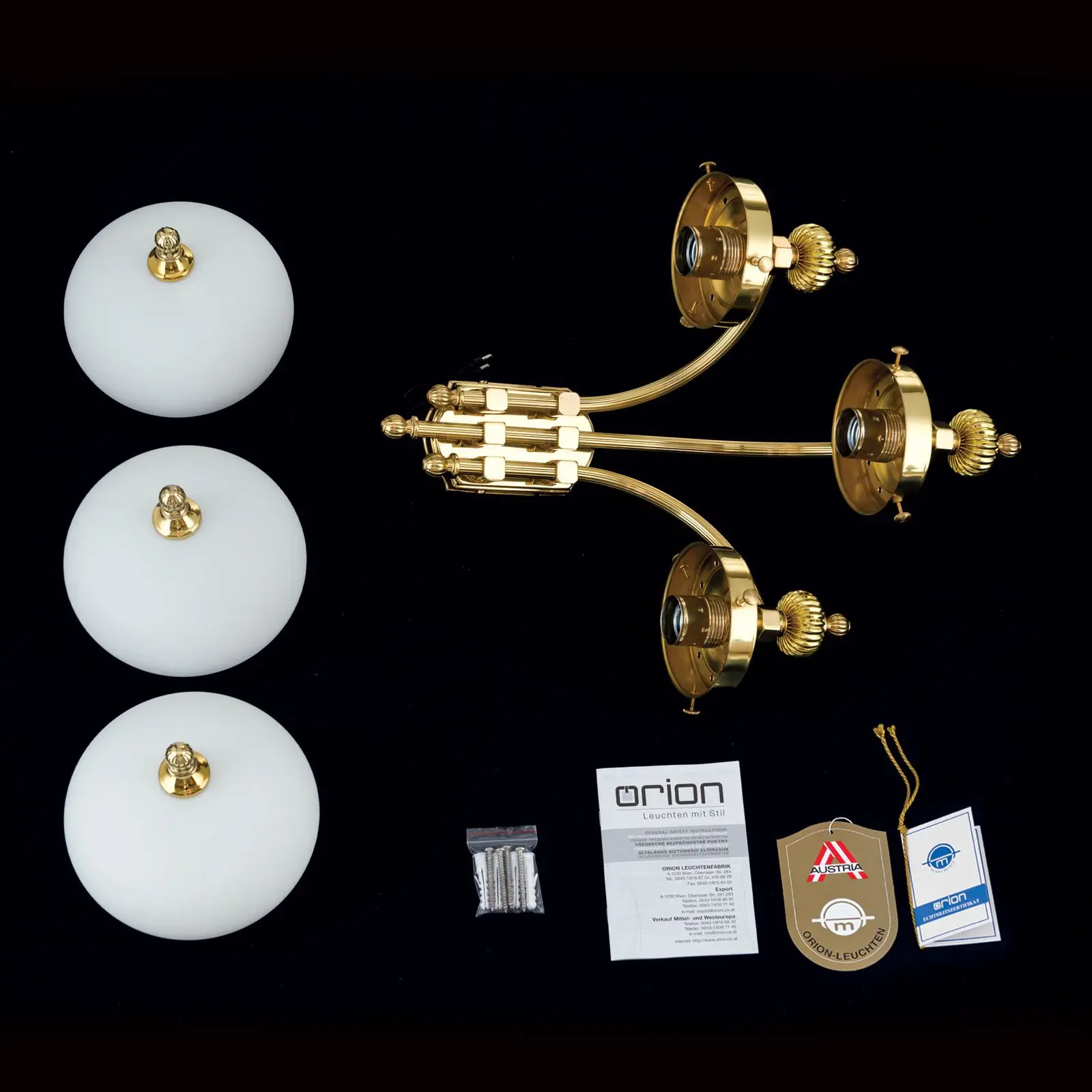 Zidna lampa WIENER NOSTALGIE, 3 izvora svetla, sjajni mesing, sa opal mat staklom, usmerena nadole - 8