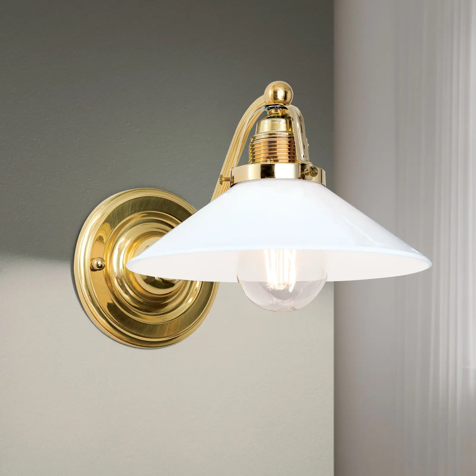 Zidna lampa ARTDESIGN, sa jednim izvorom svetla, sjajni mesing, sa opalnim staklom - 2