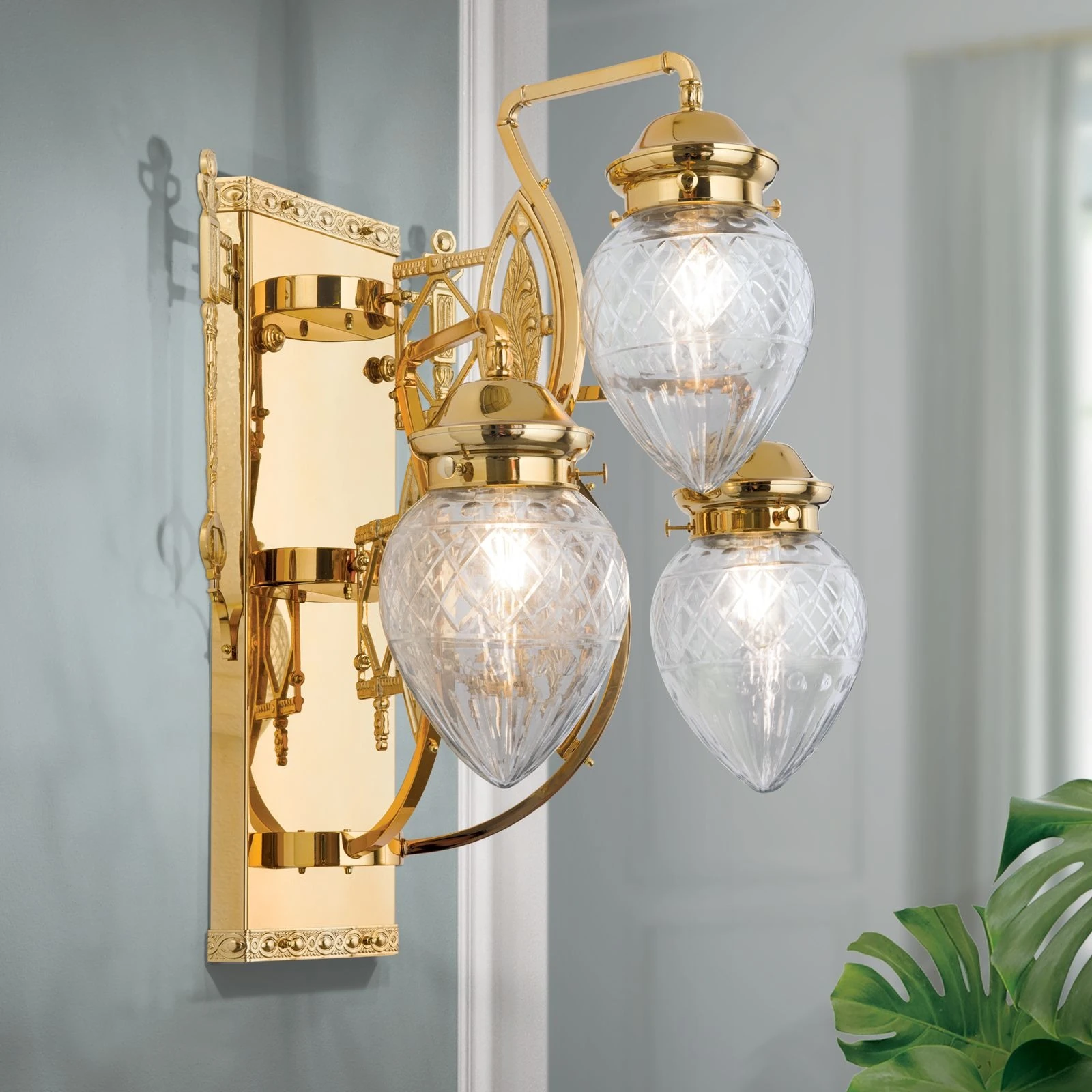 Zidna lampa BUDAPEST, 3 izvora svetla, 24-karatno pozlaćena, sa prozirnim sečenim staklima - 1