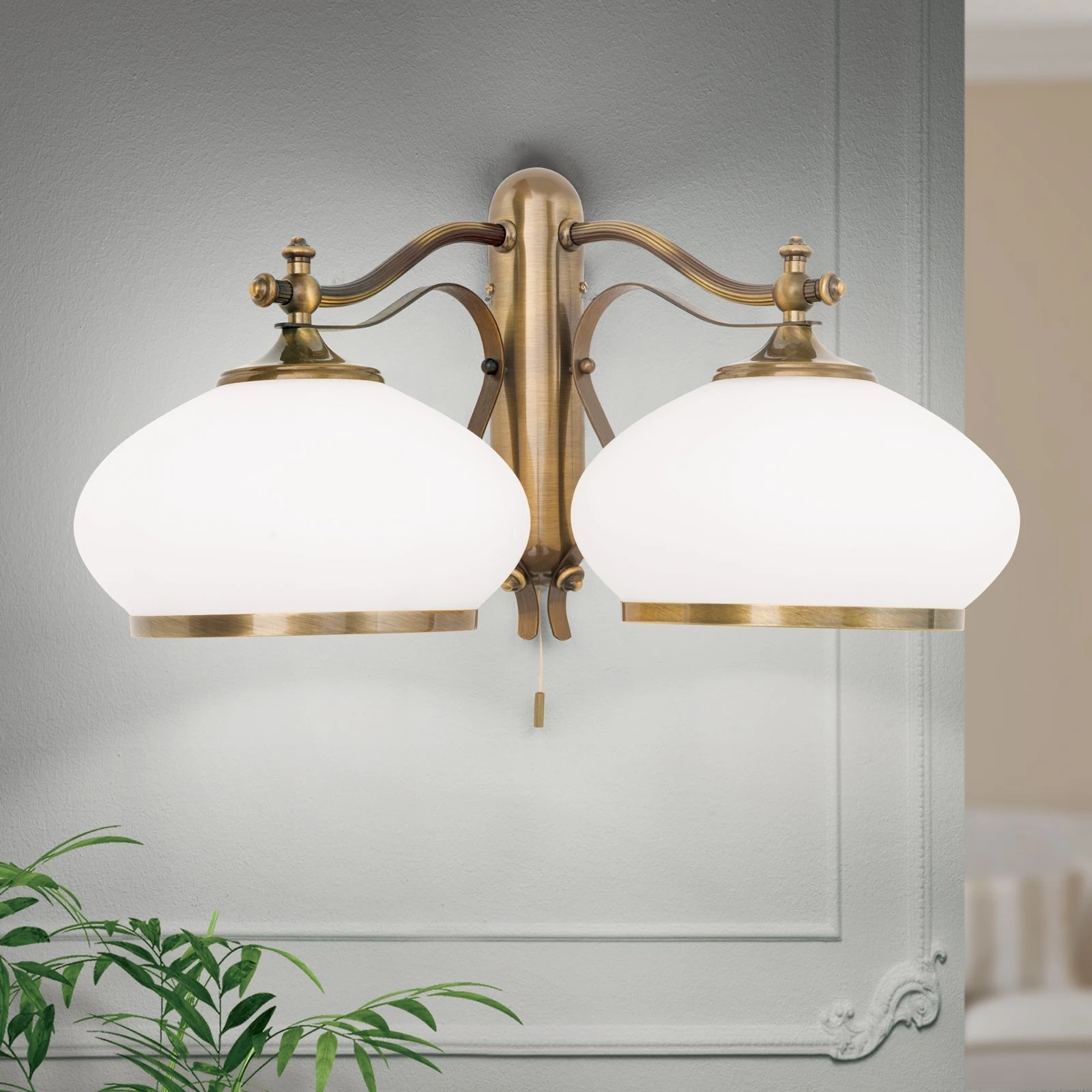 Zidna lampa EMPIRE, sa dva izvora svetla, antik mesing - 1