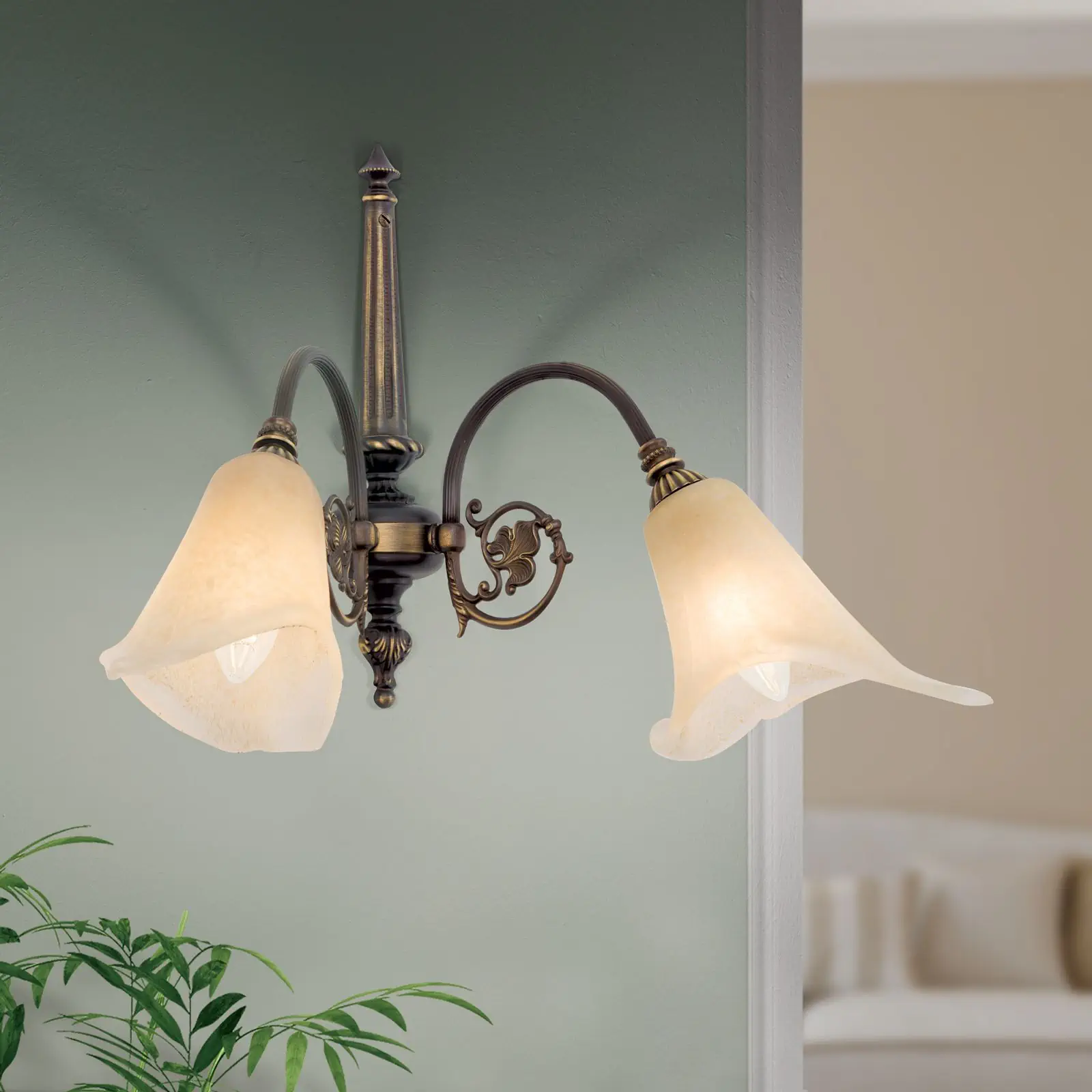 Zidna lampa TOSCA sa dva izvora svetla, stara patina - 2