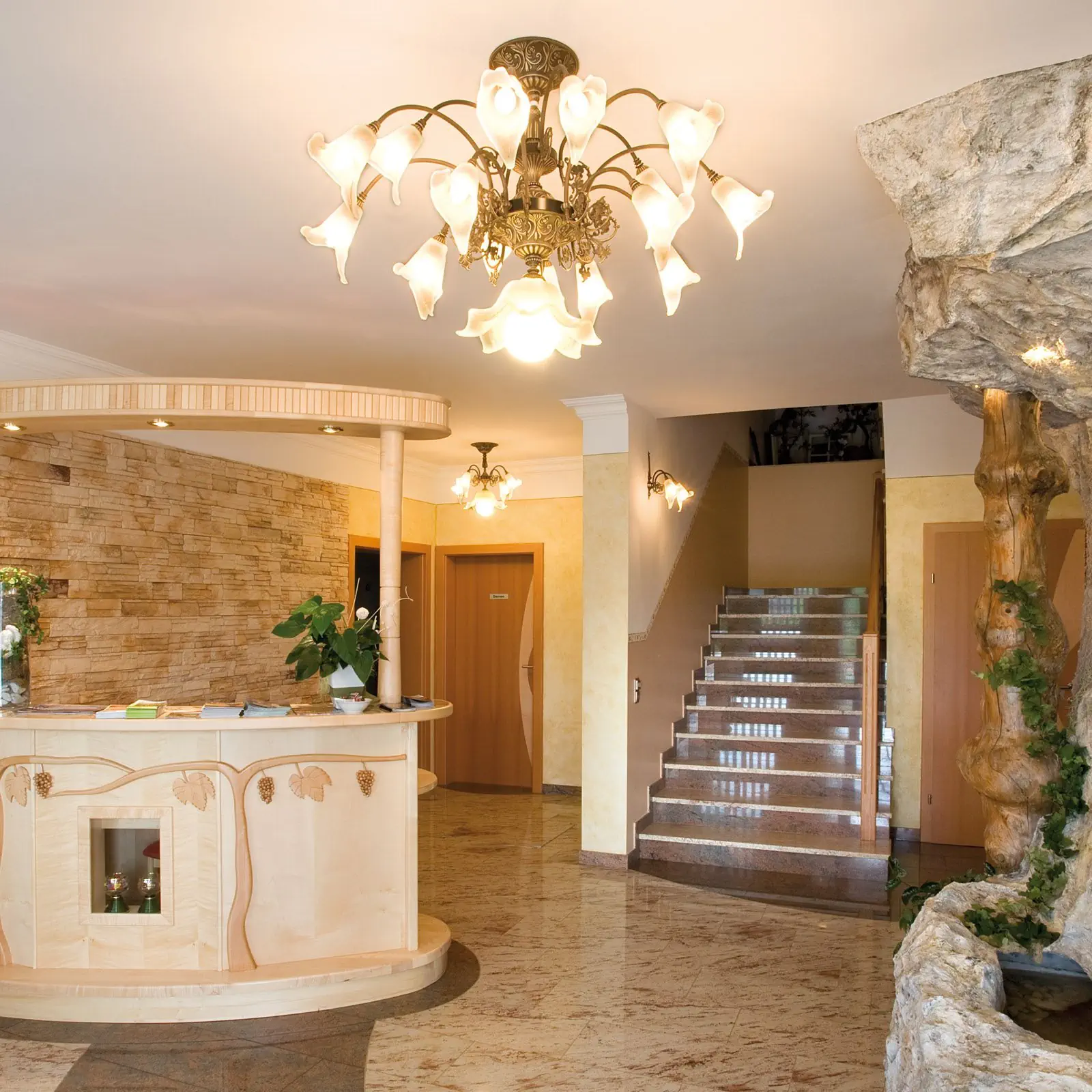 Zidna lampa TOSCA sa dva izvora svetla, stara patina - 9