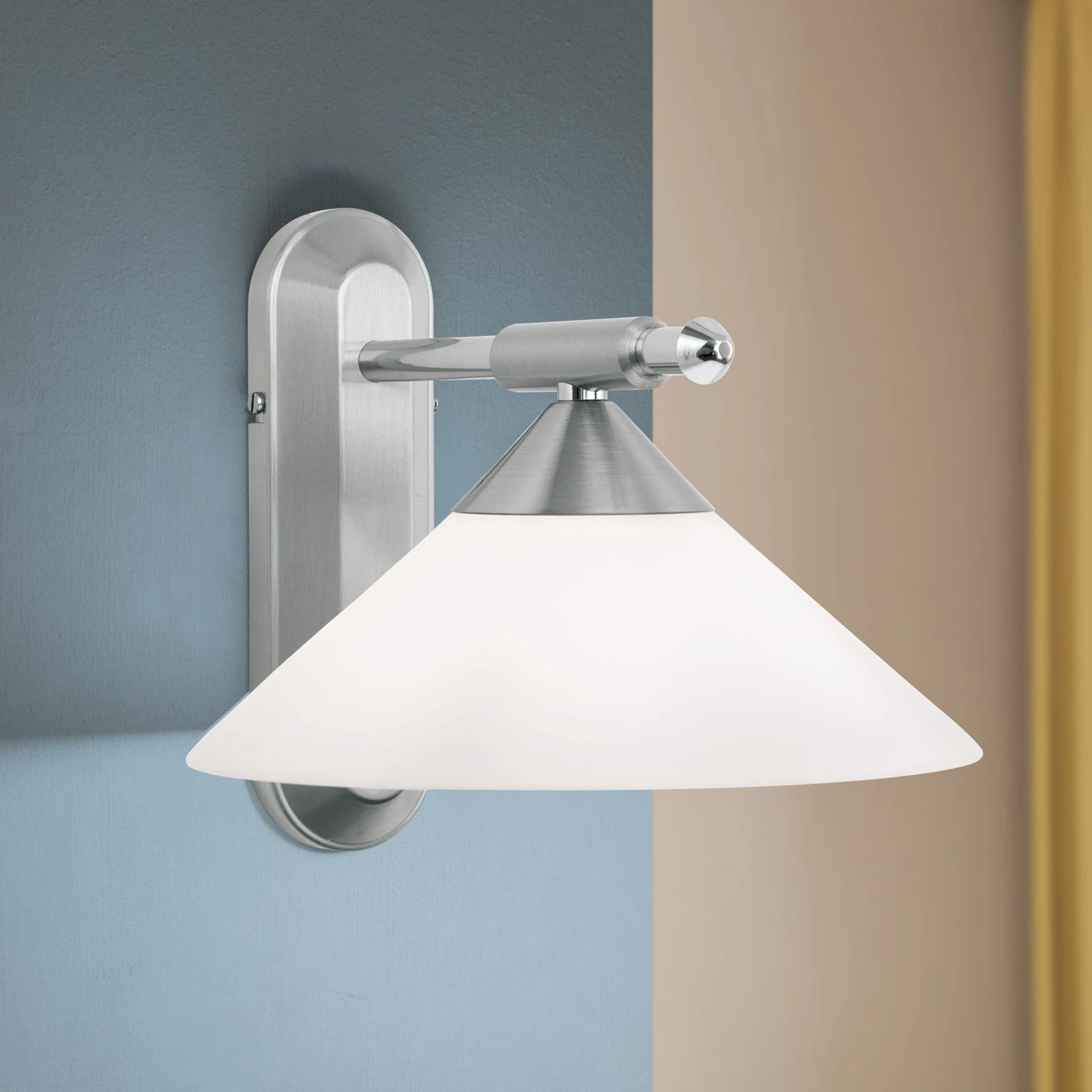 Zidna lampa ARTDESIGN, opalni stakleni abažur, saten hrom - 2