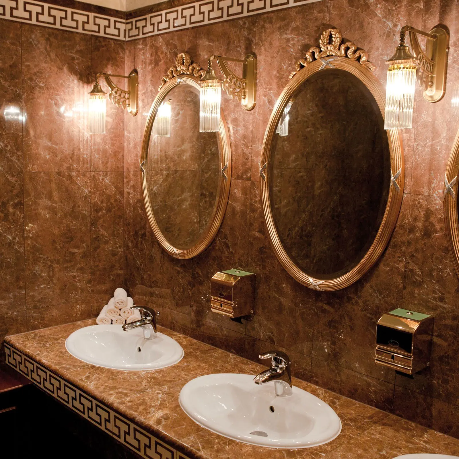 Zidna lampa ADELE, sa jednim izvorom svetla, stari mesing, sa staklenim štapićima - 5