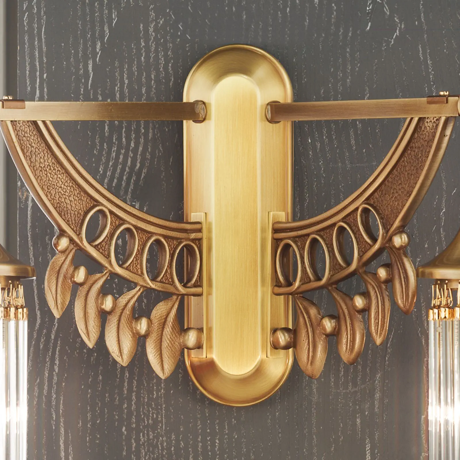 Zidna lampa ADELE, sa dva izvora svetla, stari mesing, sa staklenim štapićima - 2