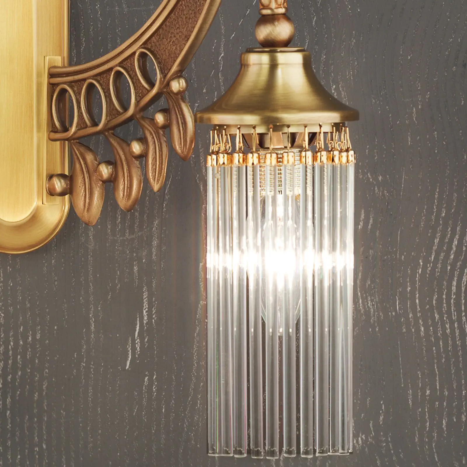 Zidna lampa ADELE, sa dva izvora svetla, stari mesing, sa staklenim štapićima - 3