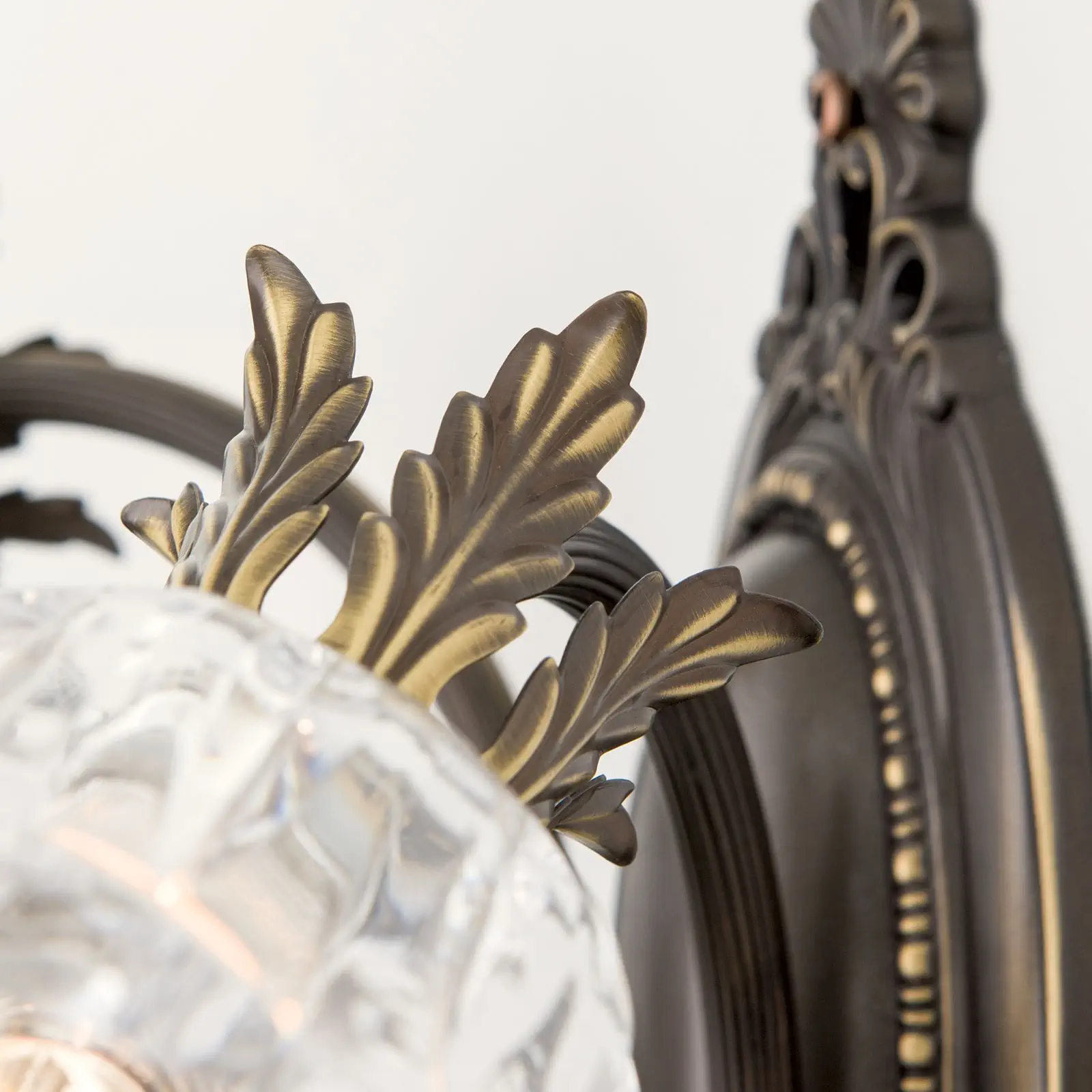 Zidna lampa LA BOHEME, sa dva izvora svetla, antik patina - 6