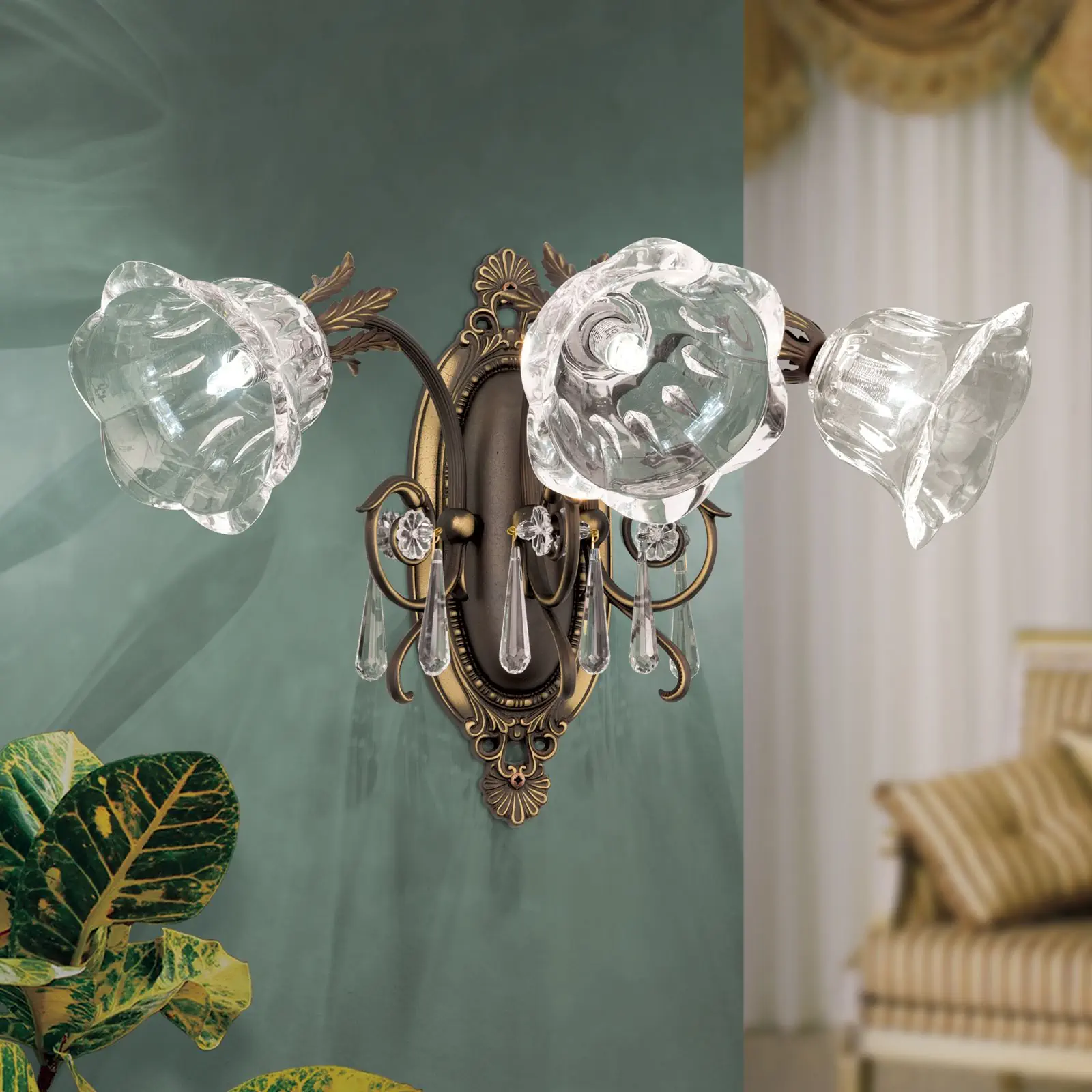 Zidna lampa LA BOHEME, sa tri izvora svetla, antik patina - 1