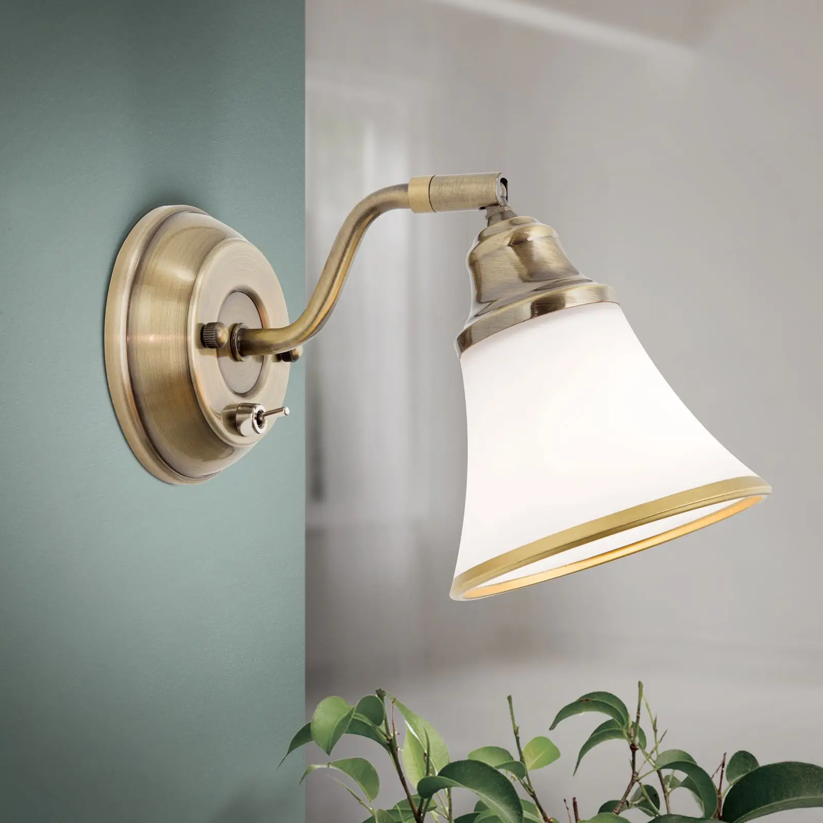 Zidna lampa MAJA, sa jednim izvorom svetla, patina - 2