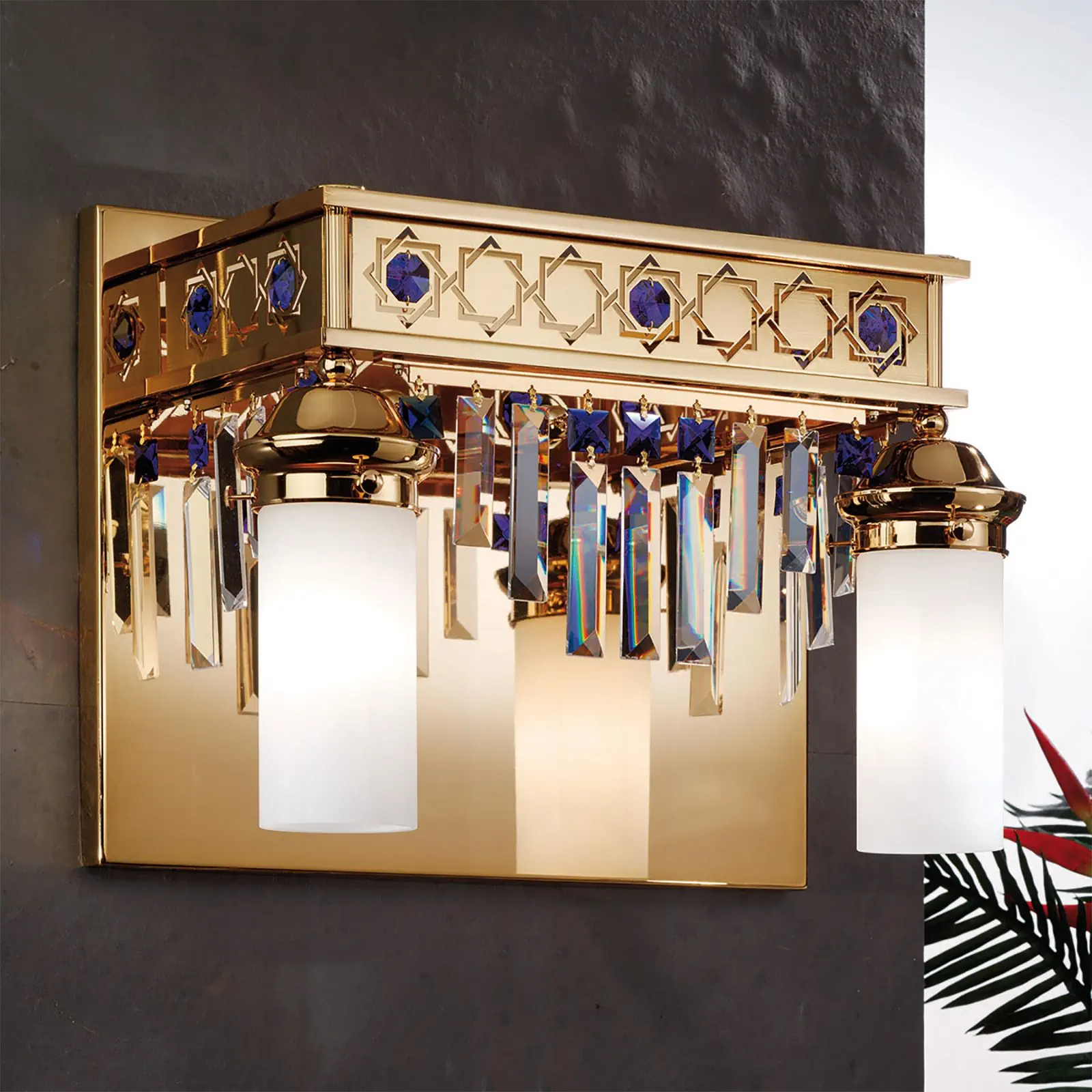 Zidna lampa ORIONtal, sa 2 izvora svetla, pozlaćena, sa plavim kristalnim prizmama - 1