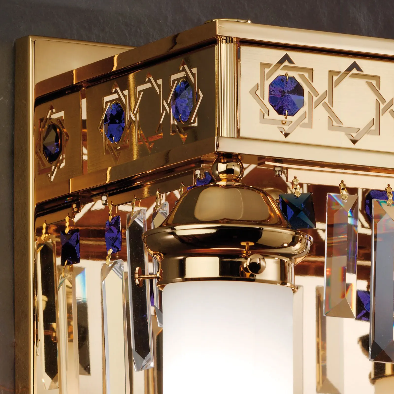 Zidna lampa ORIONtal, sa 2 izvora svetla, pozlaćena, sa plavim kristalnim prizmama - 2