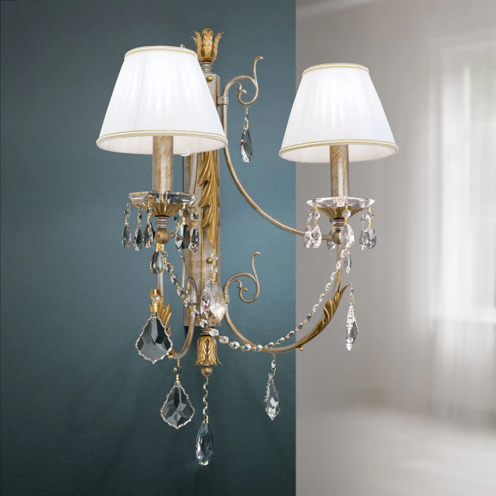 Zidna lampa MIRAMARE, srebrno-zlatna završna obrada, sa dva izvora svetla, sa belim organza abažurima - 1