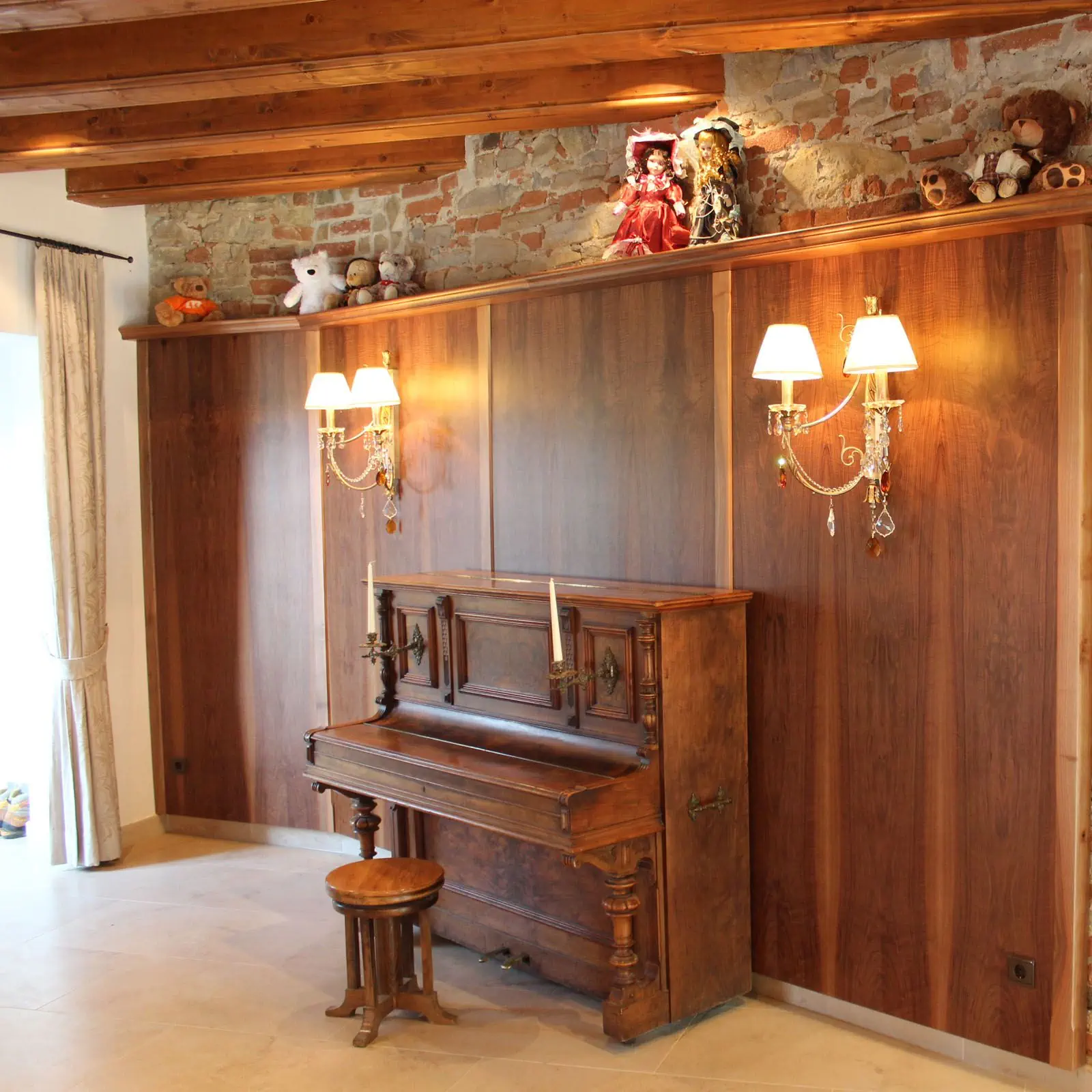 Zidna lampa MIRAMARE, srebrno-zlatna završna obrada, sa dva izvora svetla, sa belim organza abažurima - 9