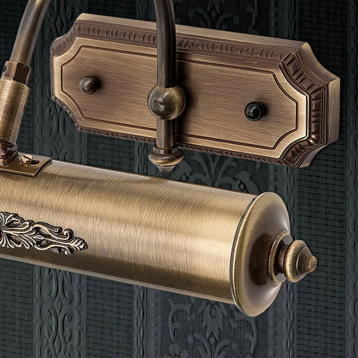 Zidna lampa BILDERLEUCHTE sa dekorom od mesinga, antik mesing, mala - 3