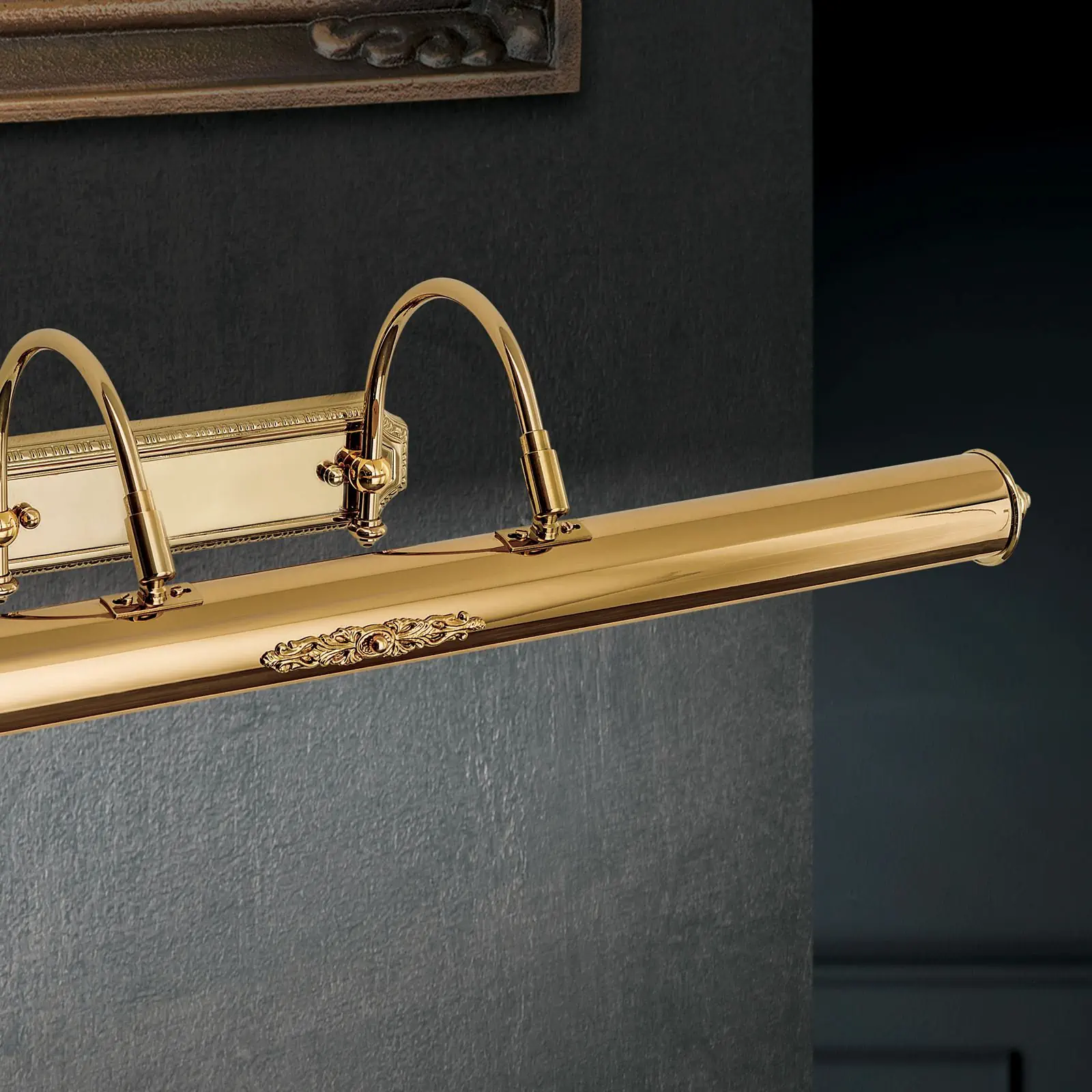 BILDERLEUCHTE, sa 3 izvora svetla, zlatna završna obrada, sa dekorativnim elementima - 2