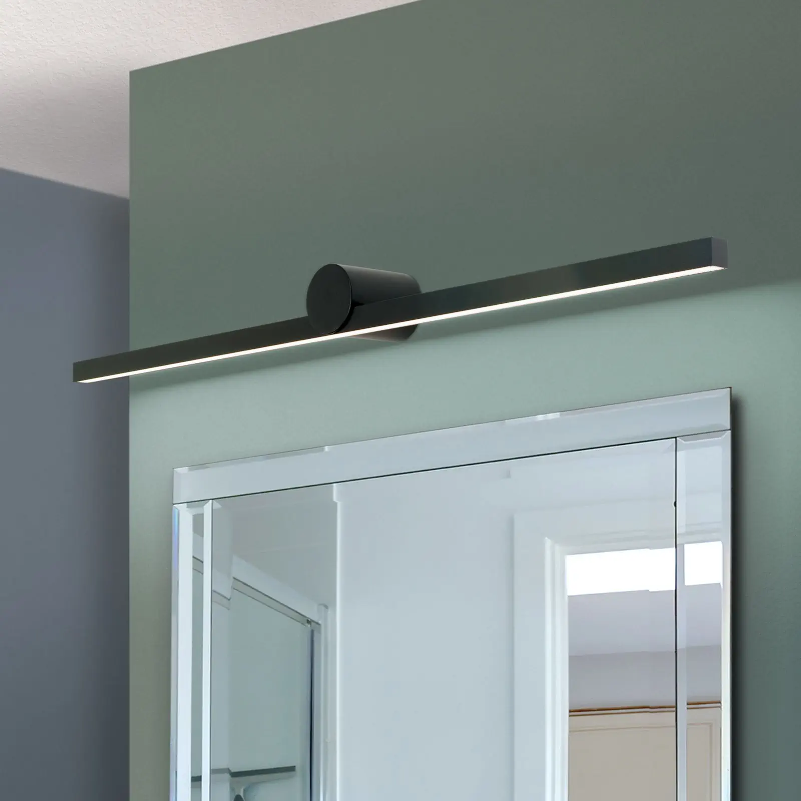 LED zidna lampa BEAUTY, crna, 101 cm