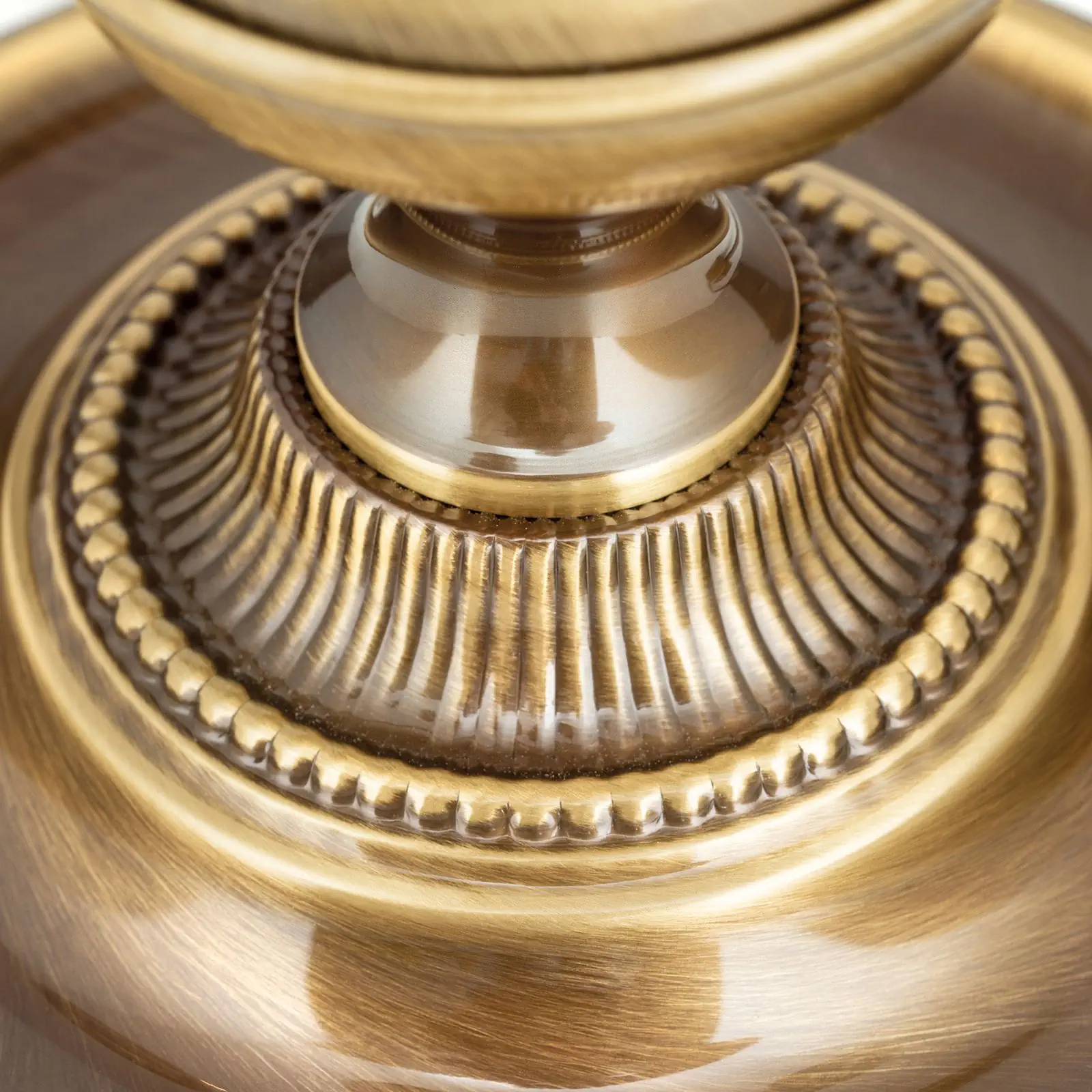 Stona lampa FLÄMISCH, 4 izvora svetla, patinirana, bez abažura - 4