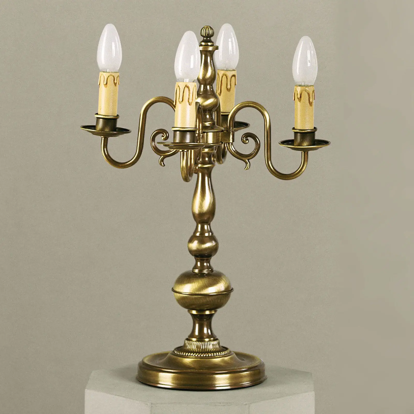 Stona lampa FLÄMISCH, 4 izvora svetla, patinirana, bez abažura - 6