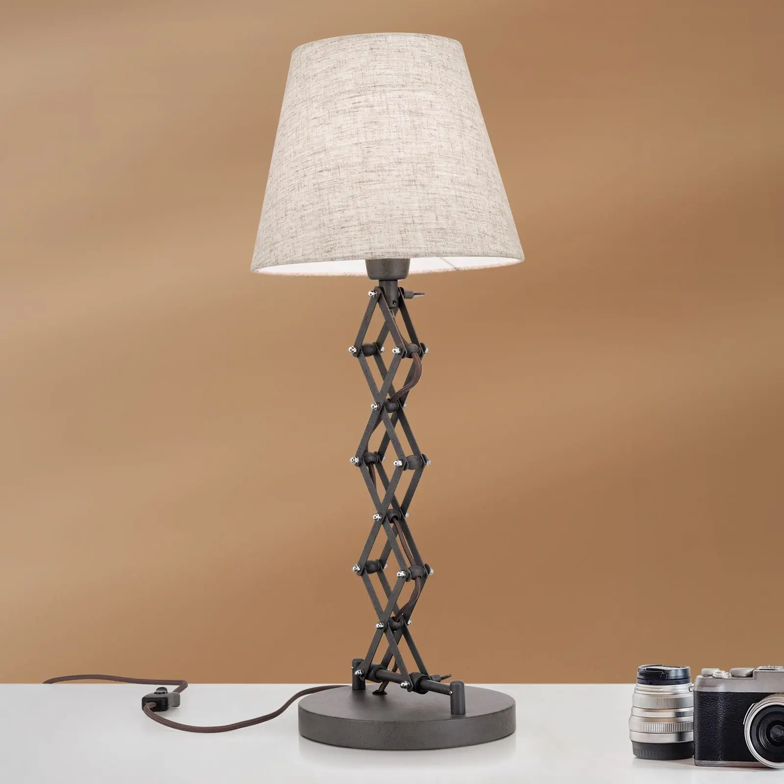 Stona lampa FACTORY sa tekstilnim abažurom - 2