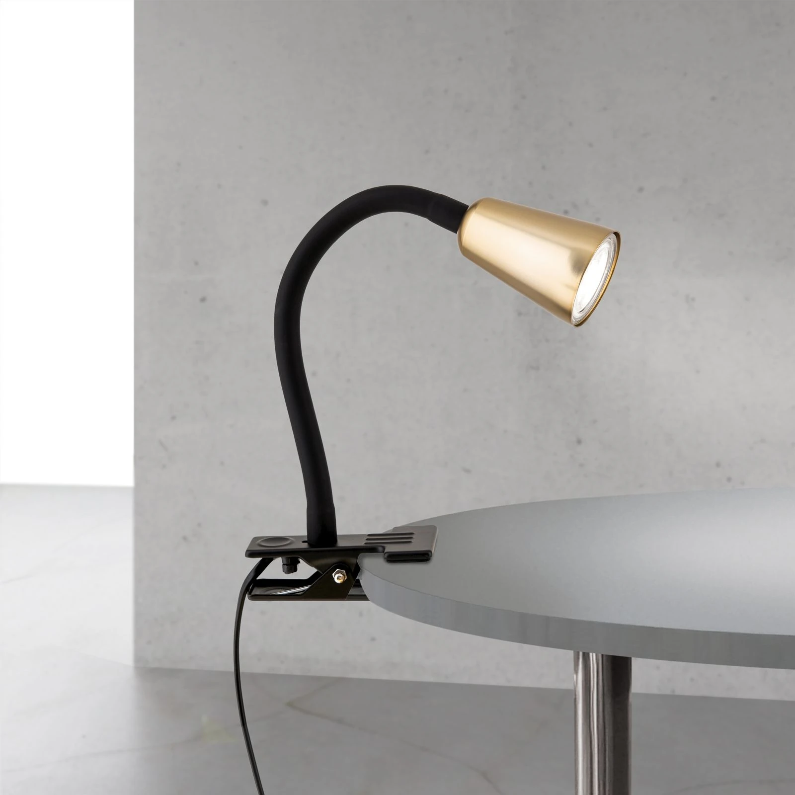 Lampa sa stezaljkom DOTTY, crni mesing