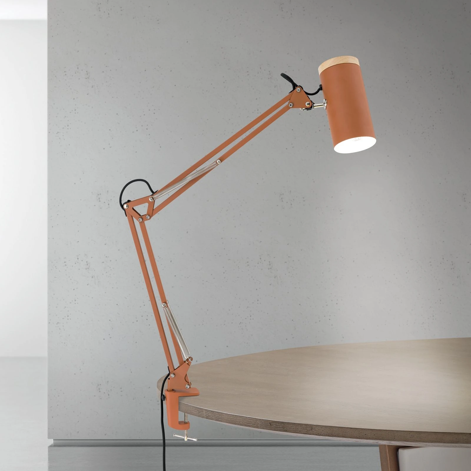 Lampa sa stezaljkom GILI, sa oprugom, koral crvena