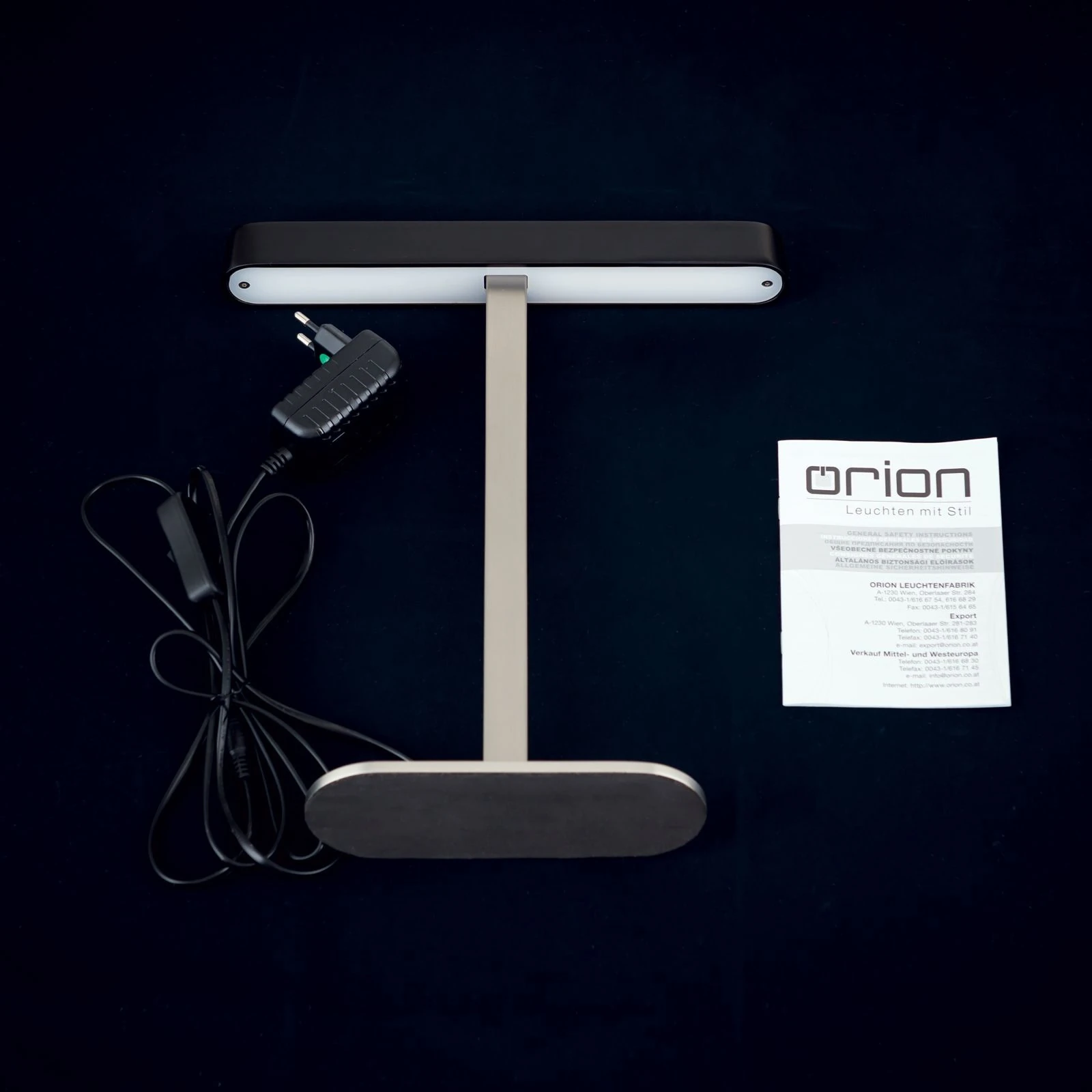 LED stona lampa AUFTAKT, saten, sa crnim abažurom - 8