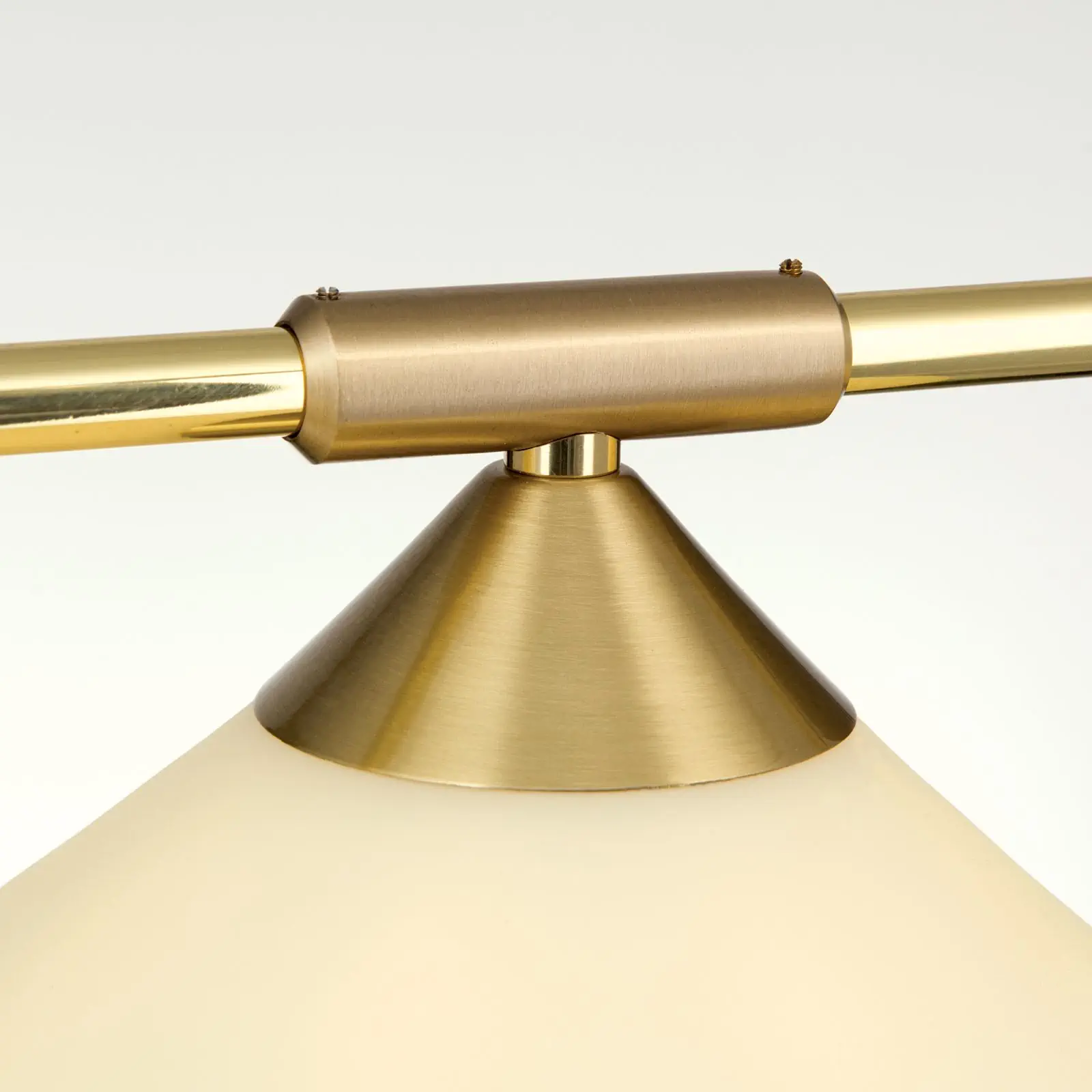 Viseća lampa ARTDESIGN, 3 izvora svetla, mat mesing, sa staklom boje šampanjca - 6